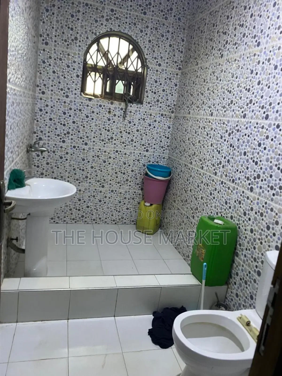 4bdrm House in Estate, Tarkwa Nsuaem for rent in Tarkwa Nsuaem