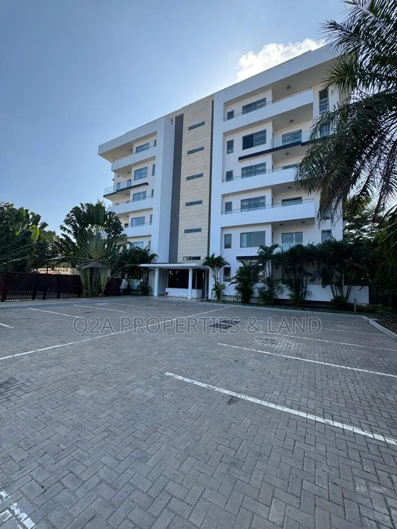 3bdrm Apartment in Cantonments, Acquinas for sale in Acquinas