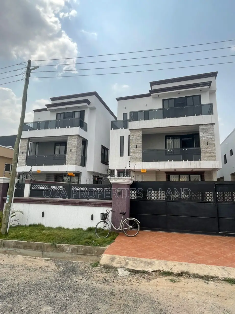4bdrm House in Ogbojo, New Legon for sale in New Legon