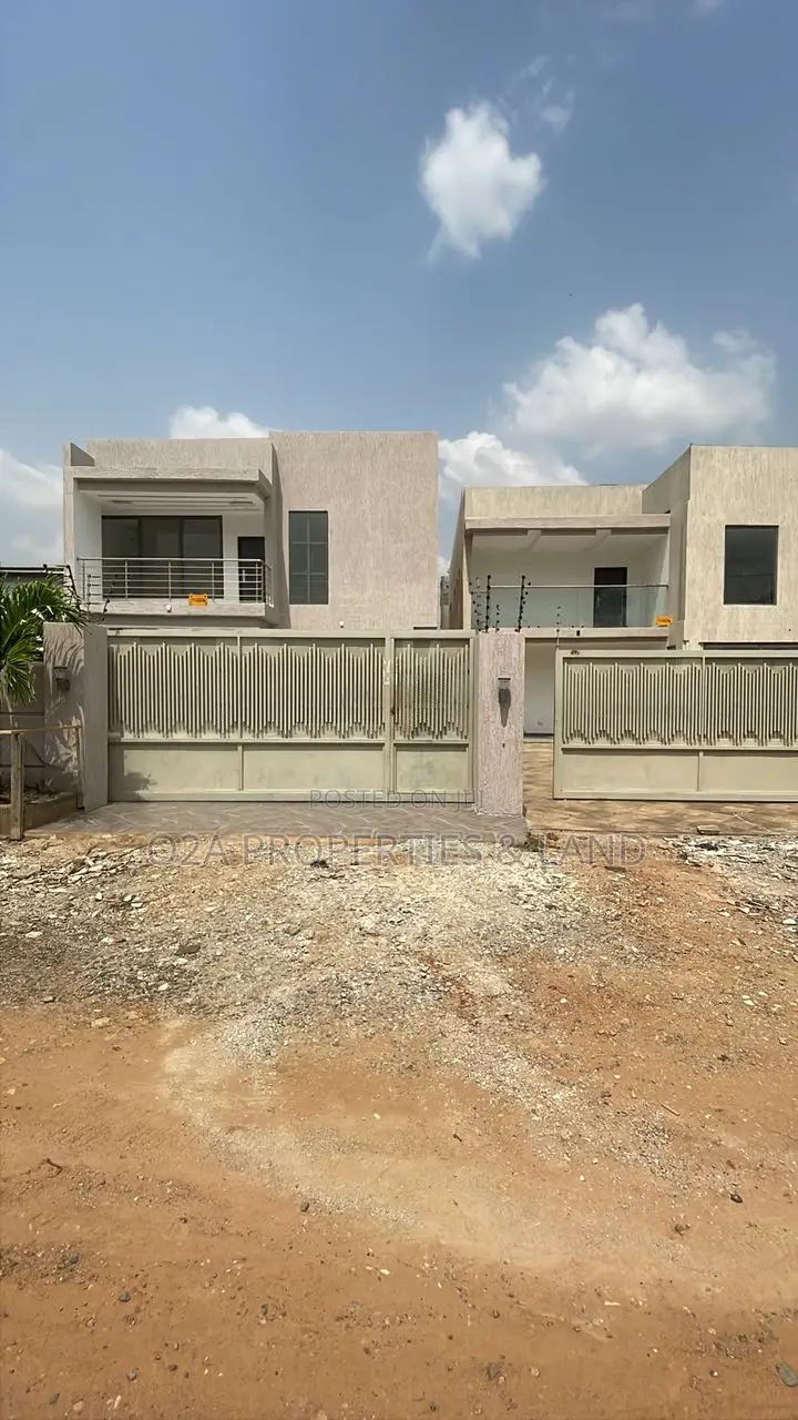 4bdrm House in Ogbojo, New Legon for sale in New Legon