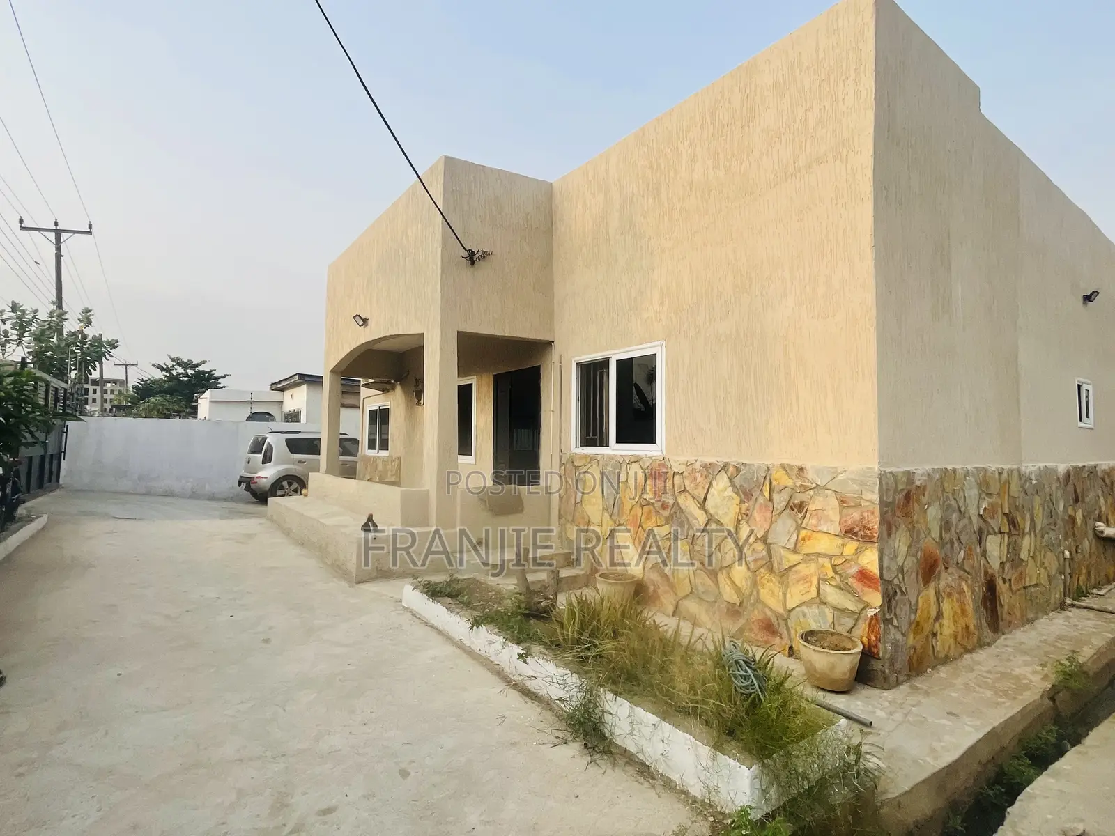 3bdrm House in Franjie Realty, Labadi for rent in Labadi