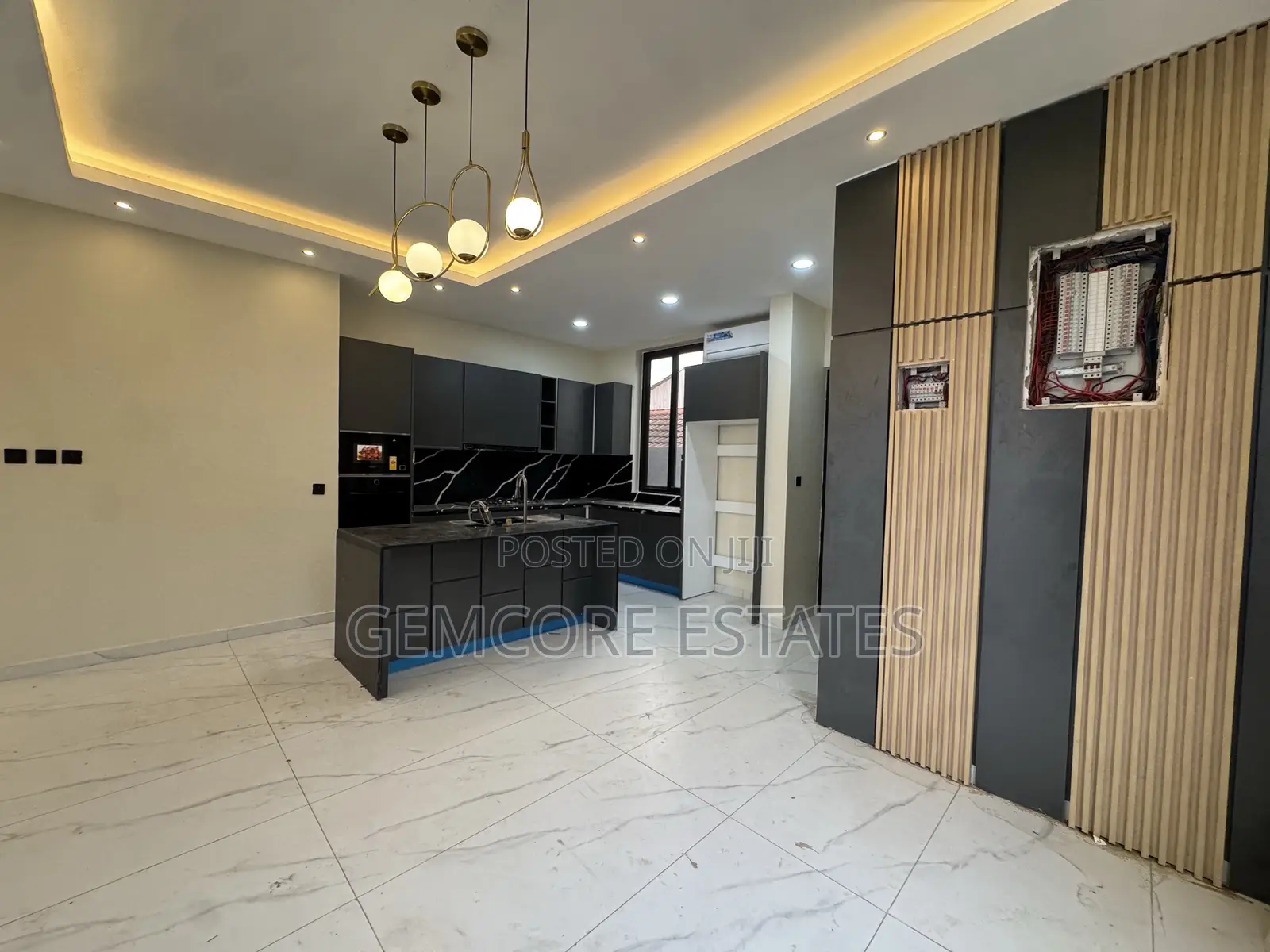 4bdrm House in American House, East Legon for sale in East Legon