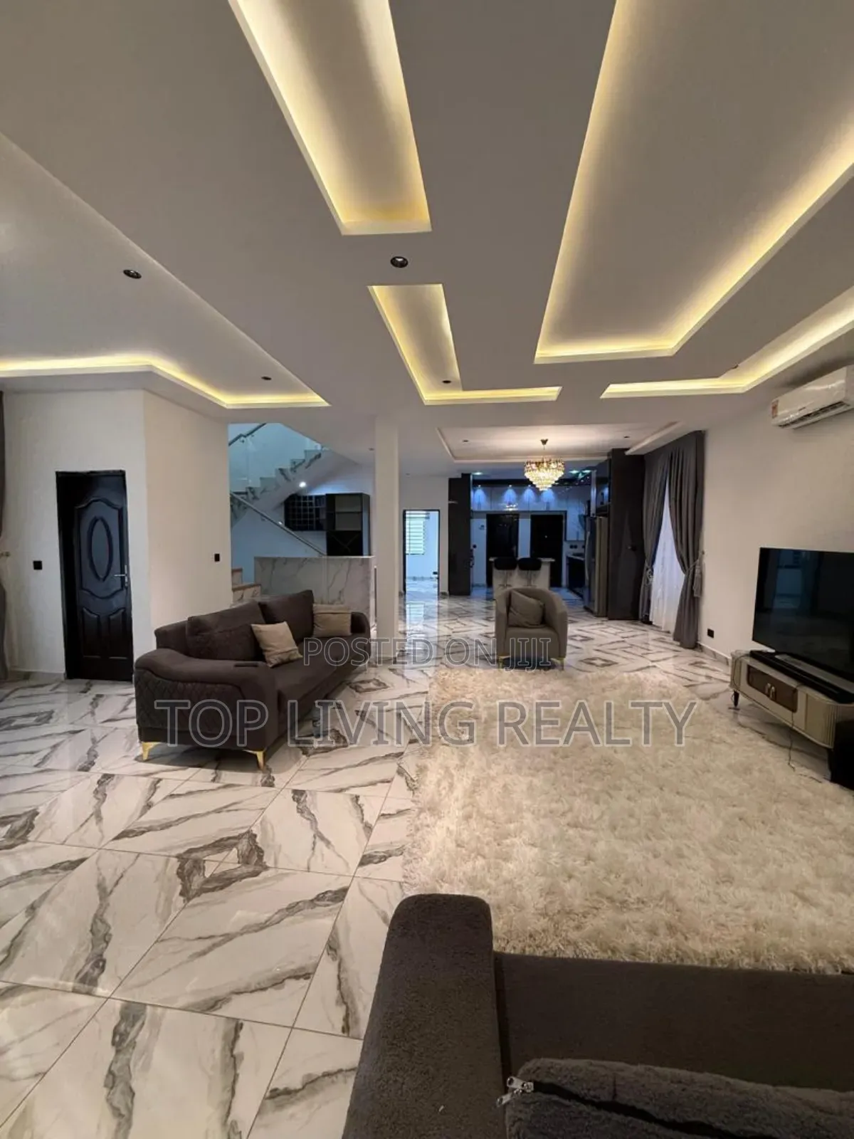 Furnished 4bdrm Townhouse/Terrace in Police City, Ashaley Botwe in Ashaley Botwe