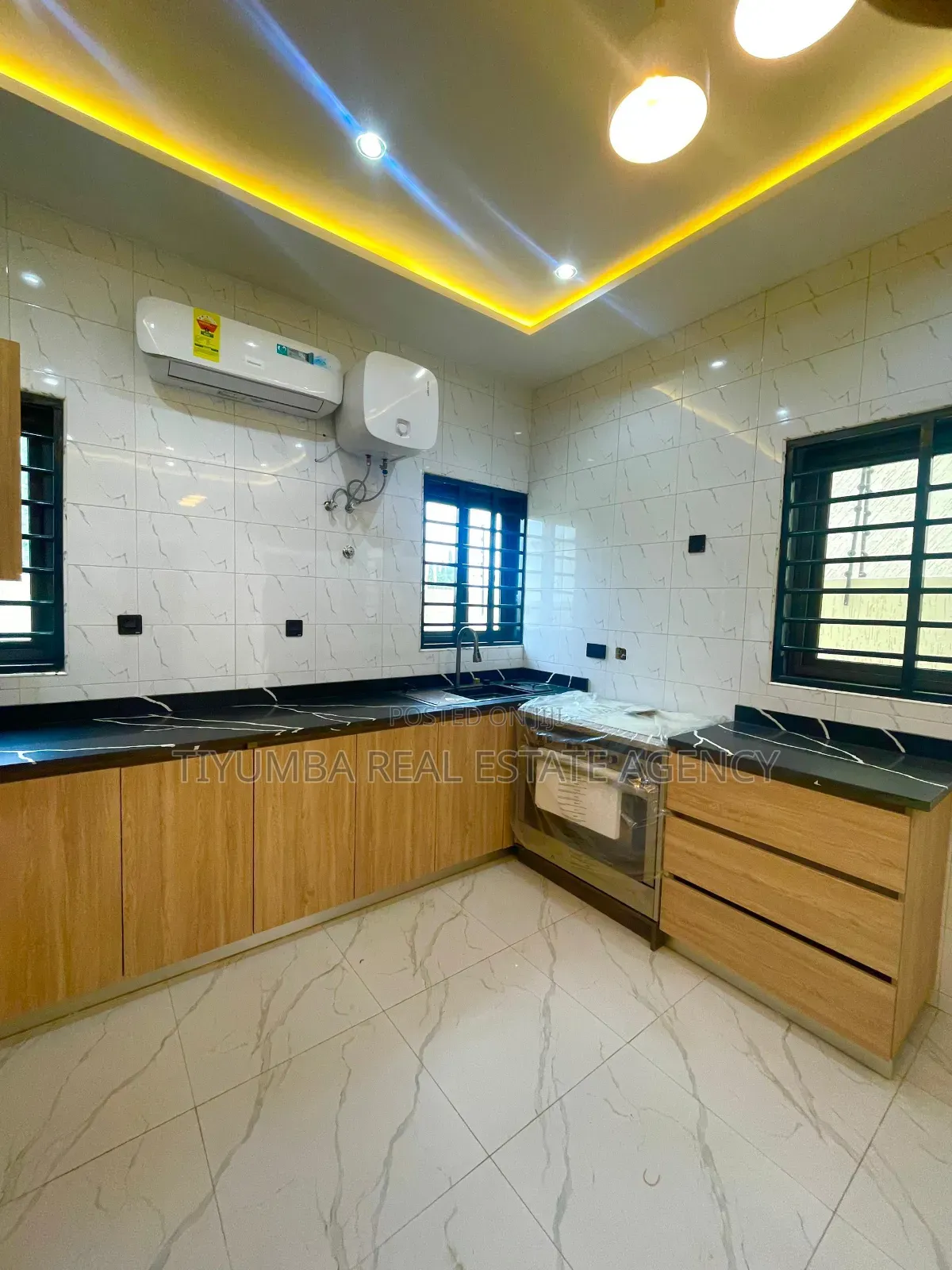 4bdrm House in Tiyumba Real Estate, Ashaley Botwe for sale in Ashaley Botwe