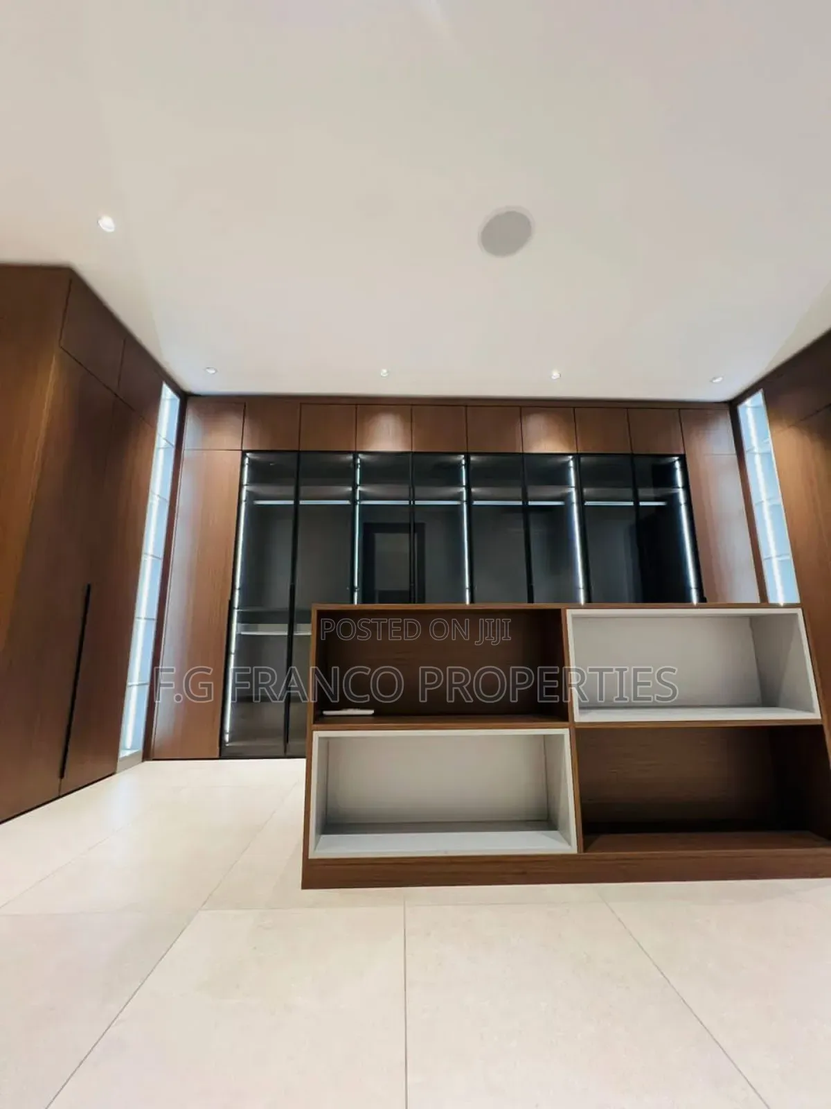 5bdrm House in Kg Franco Properties, East Legon for sale in East Legon