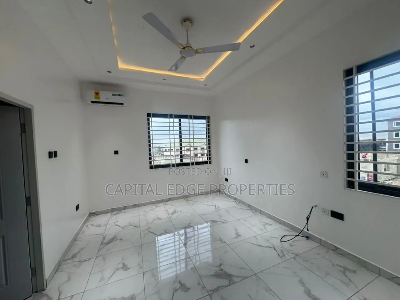 4bdrm Duplex in East Legon for sale in East Legon