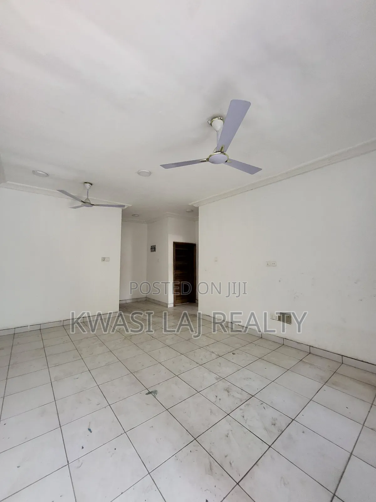 2bdrm Apartment in Akokofoto, Dansoman for rent in Dansoman