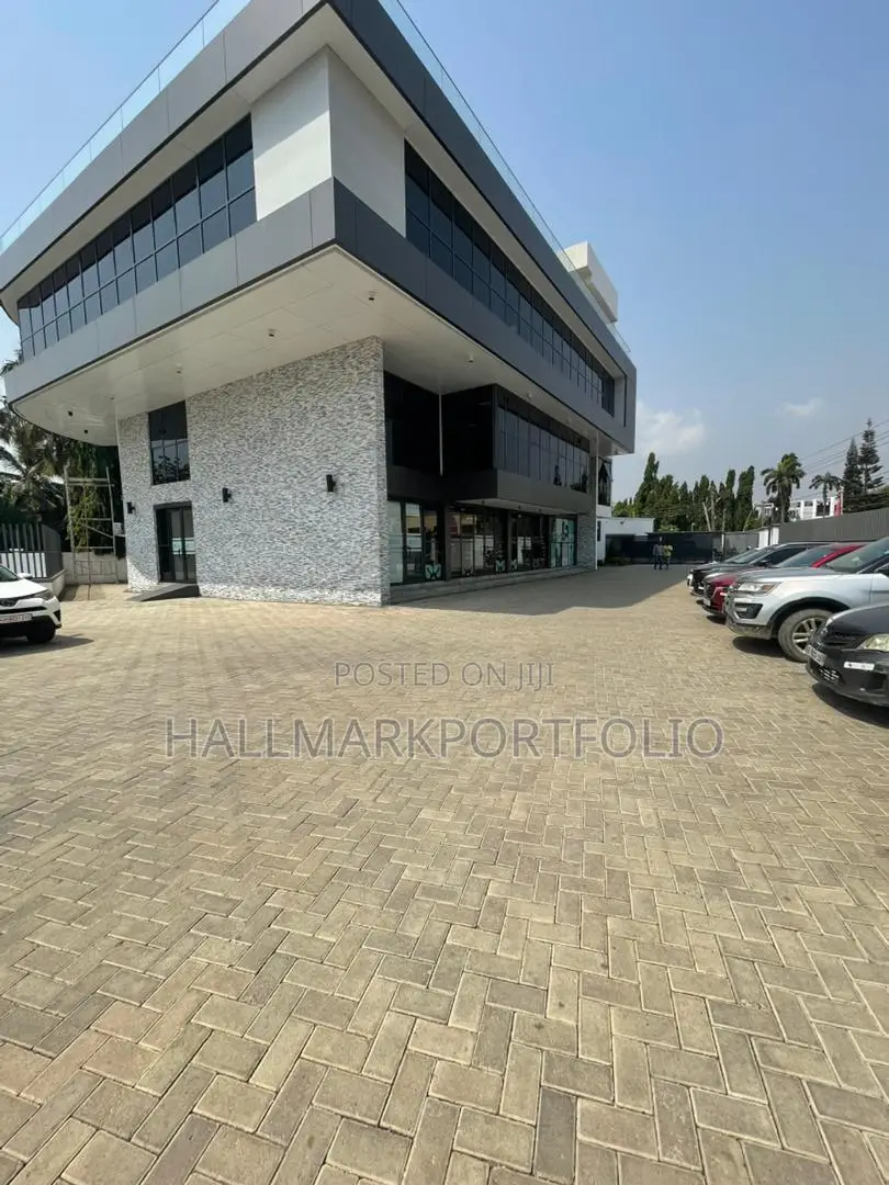 120sqm Executive Office Space Labone in Labone