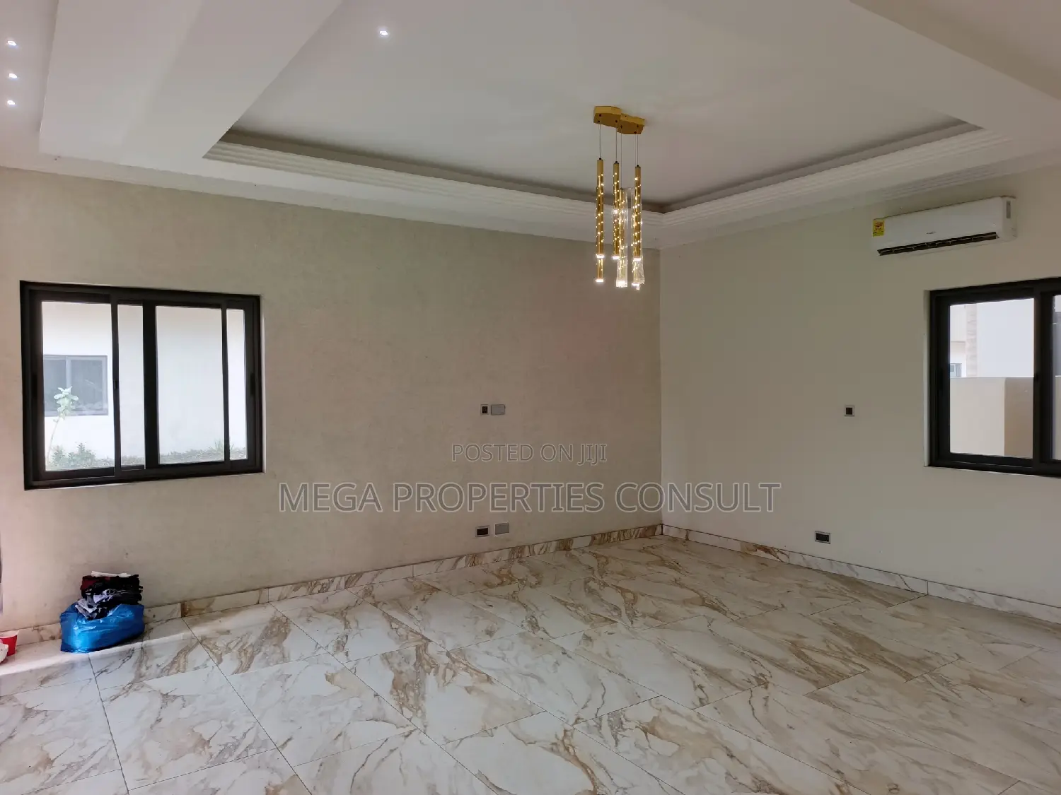 4bdrm Townhouse / Terrace in Dzorwulu for rent in Dzorwulu