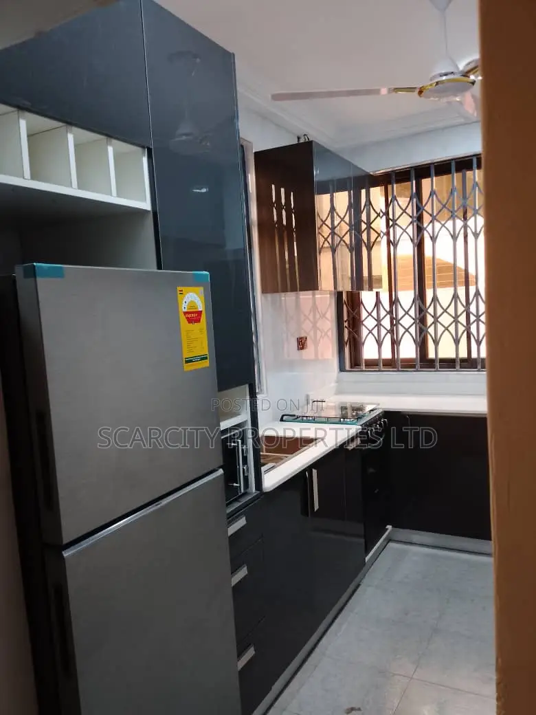 4bdrm House in Adenta for sale in Adenta