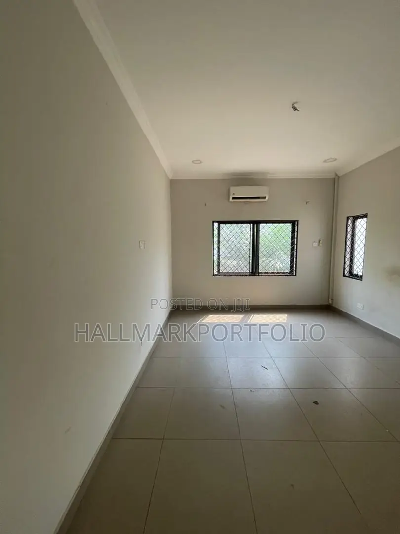 6 Rooms Office Space Labone in Labone