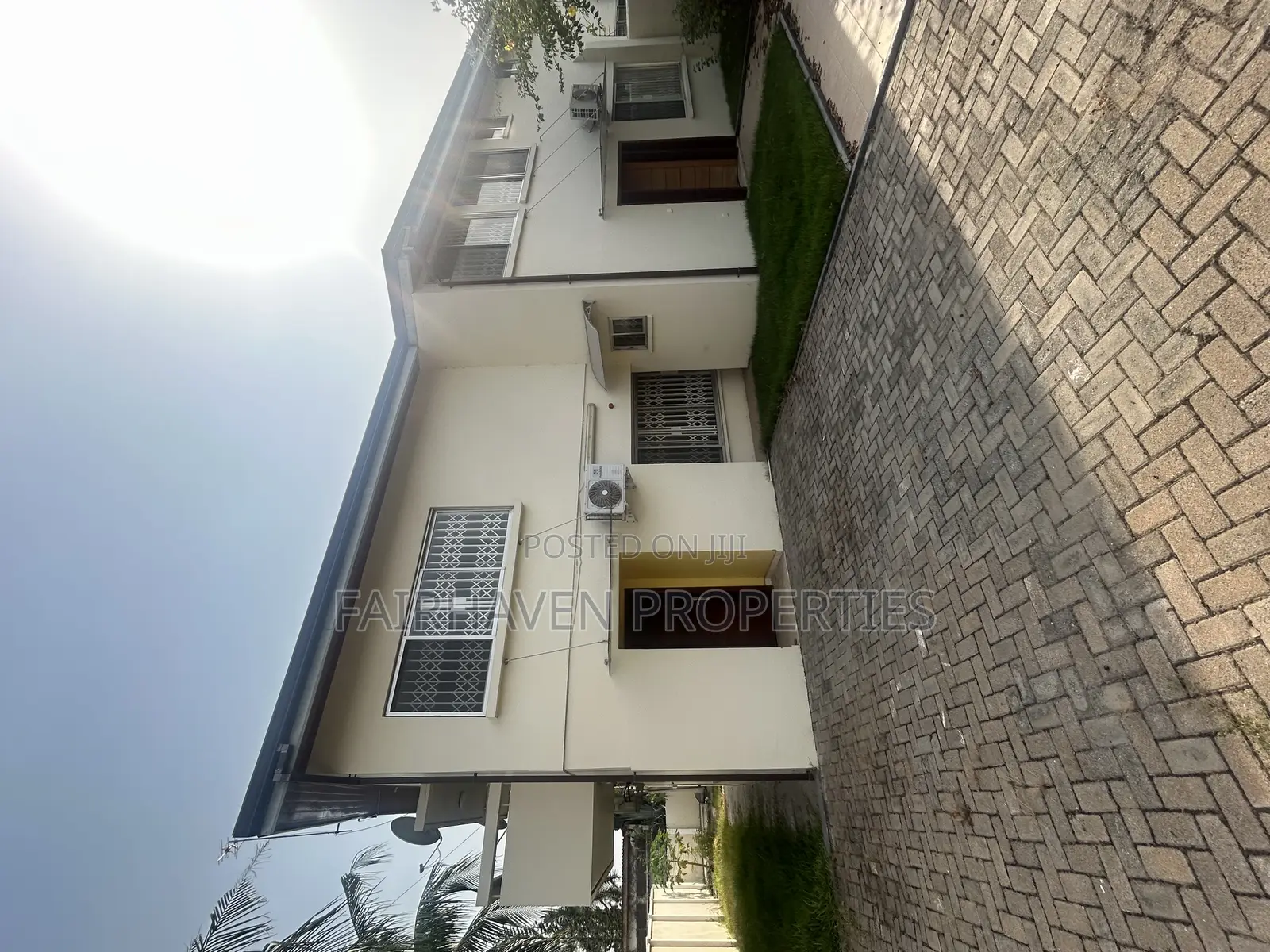 4bdrm House in Big Disu Realty, Cantonments for rent in Cantonments