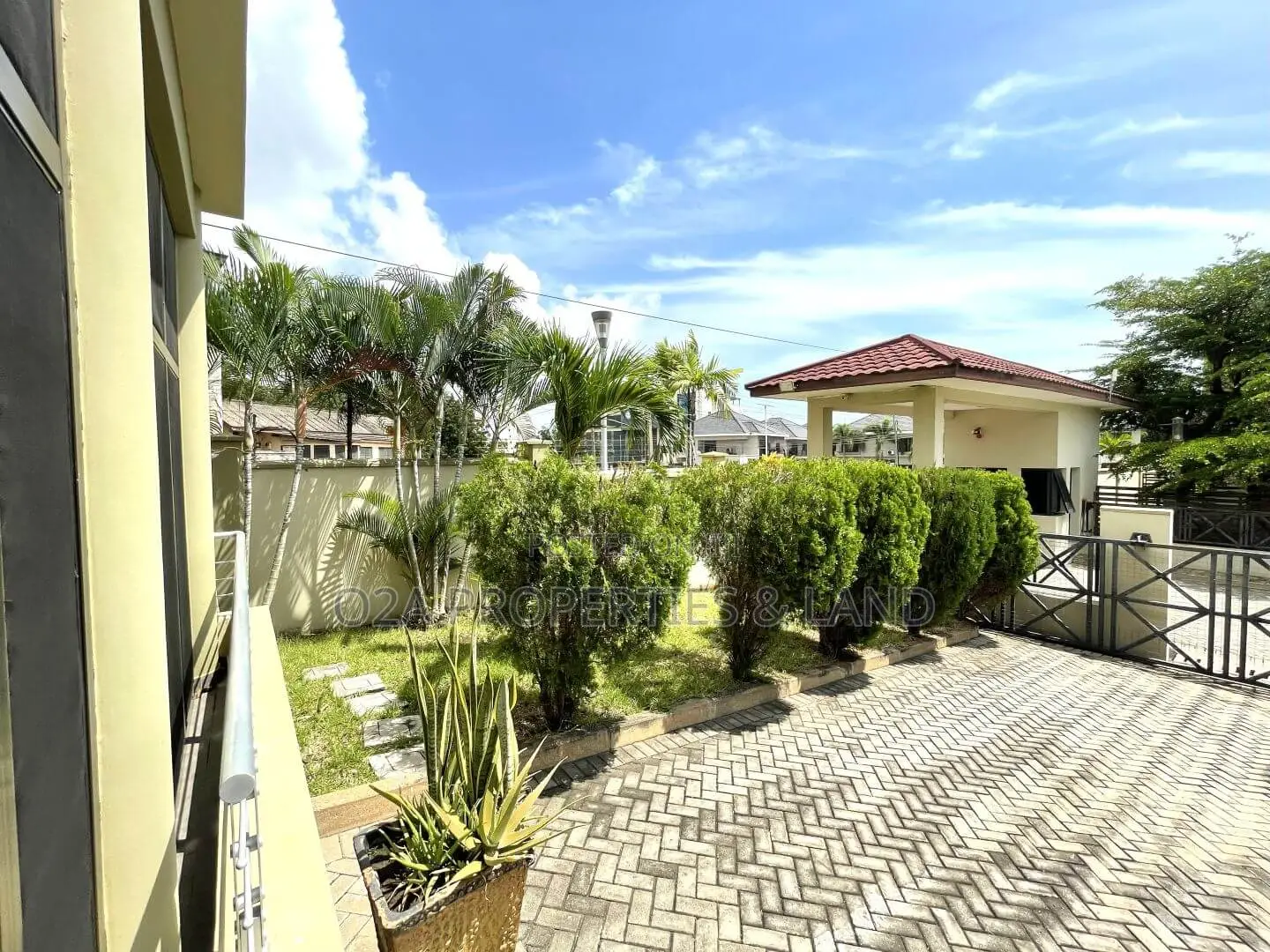 Furnished 4bdrm House in Cantonments, Acquinas for rent in Acquinas