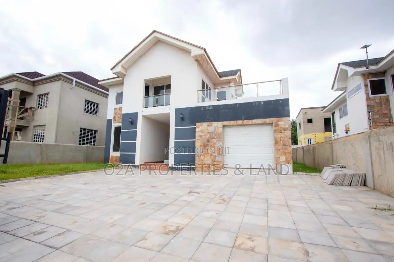 4bdrm House in Haatso, Antis for sale in Antis