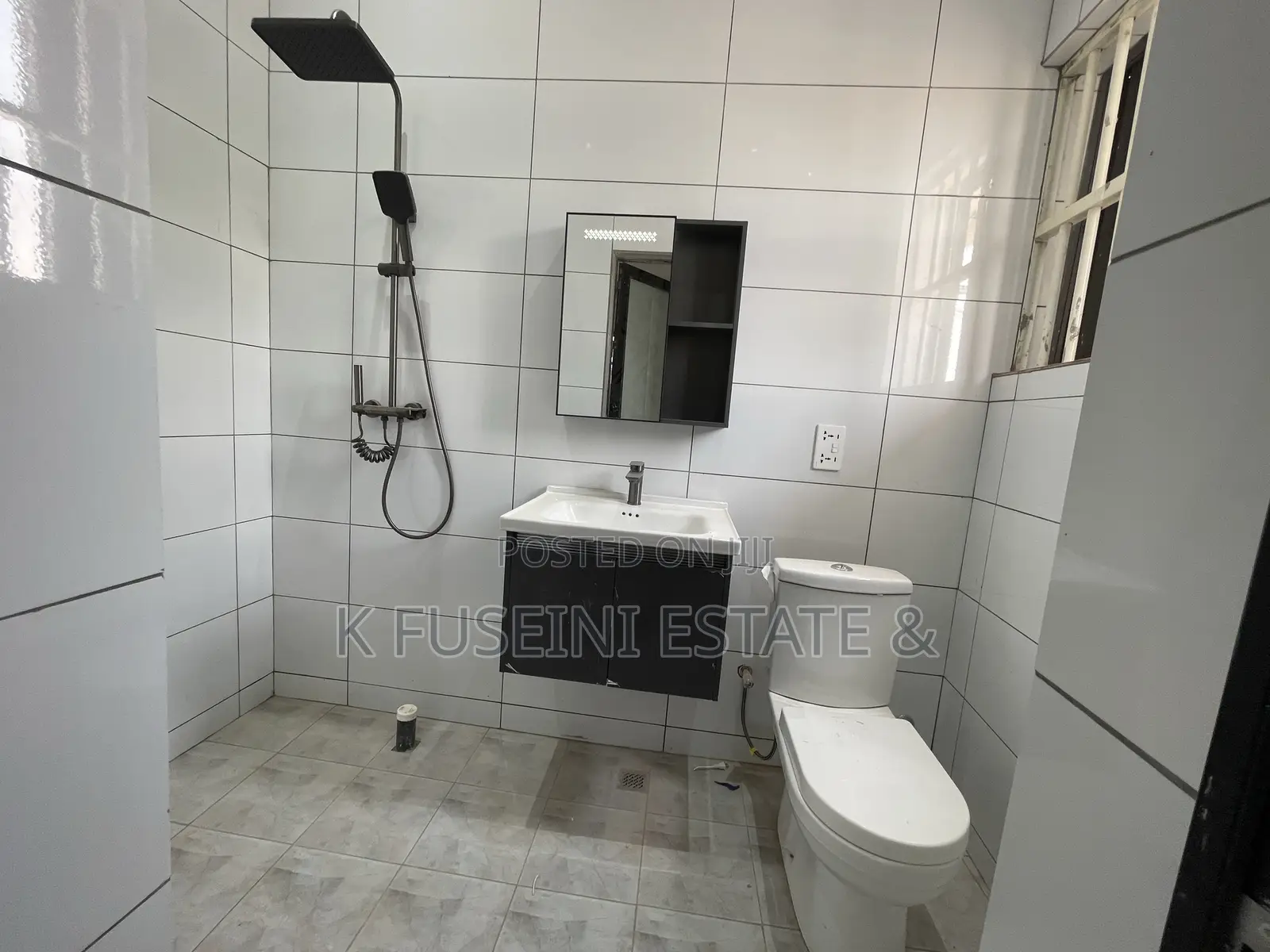 4bdrm House in K Fuseini Estate, Kumasi Metropolitan for sale in Kumasi Metropolitan