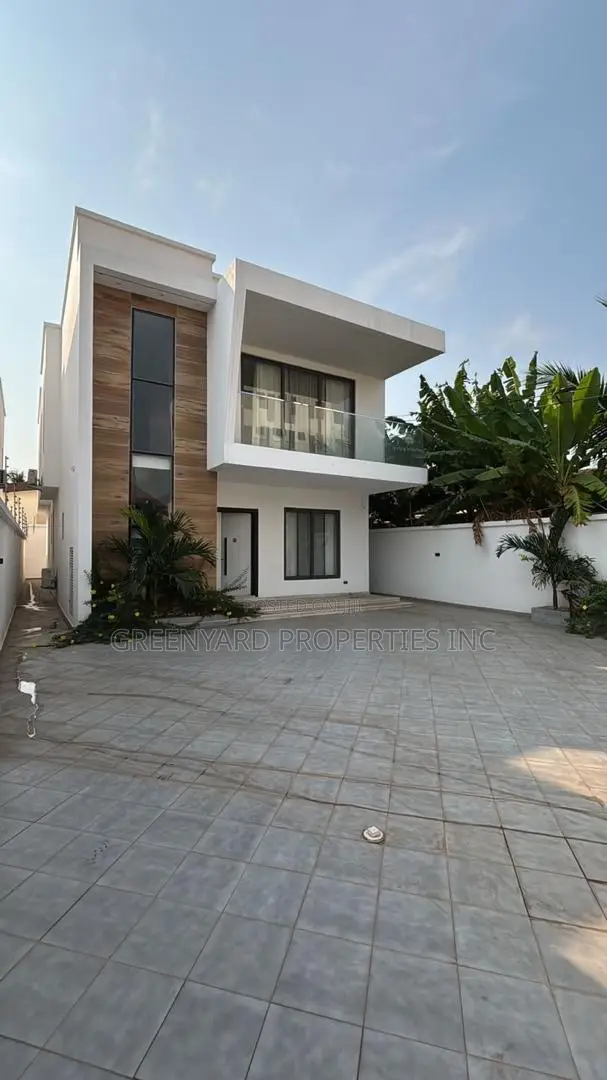 5bdrm House in A&C, East Legon for rent in East Legon