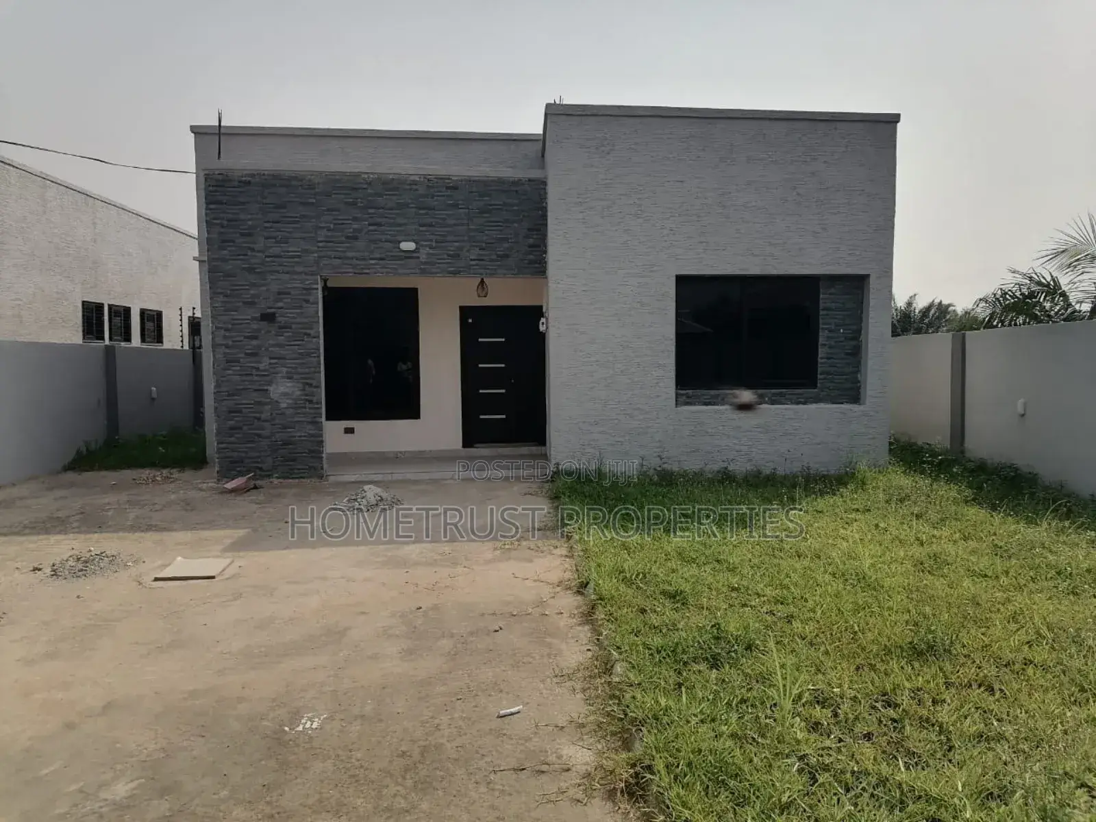 2bdrm Duplex in Hometrust Properties, Amasaman for rent in Amasaman
