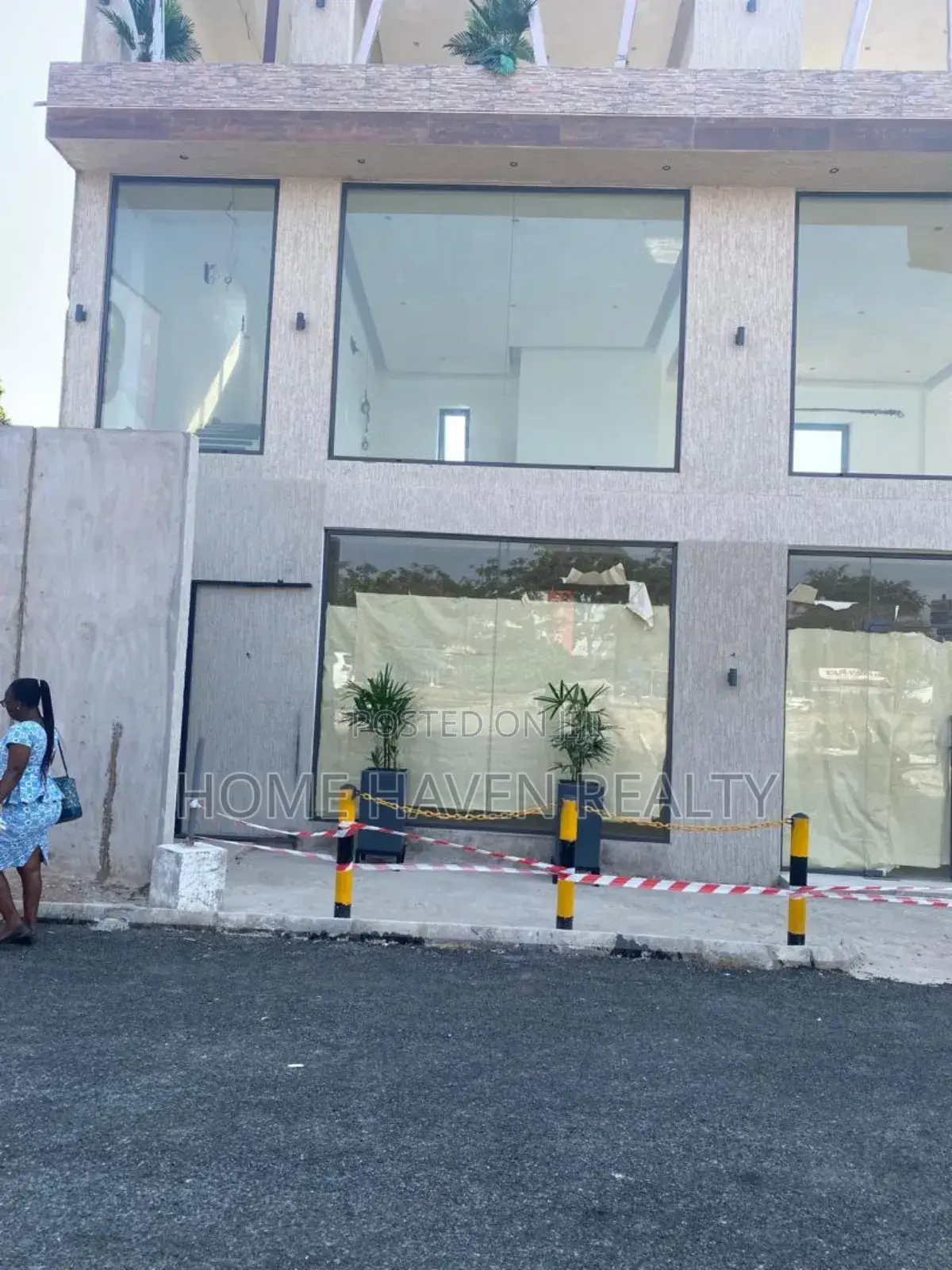 300 Square Meter Office Space for Rent at Labone in Labone