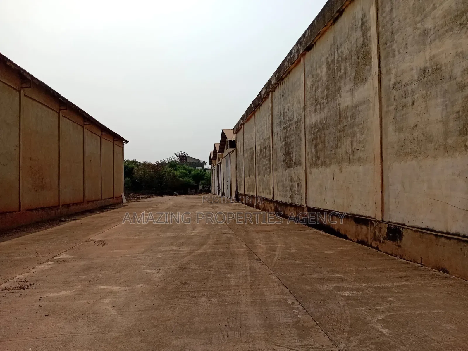 1500 SQM Warehouse Going for Rent in Tema Industrial Area in Tema Metropolitan