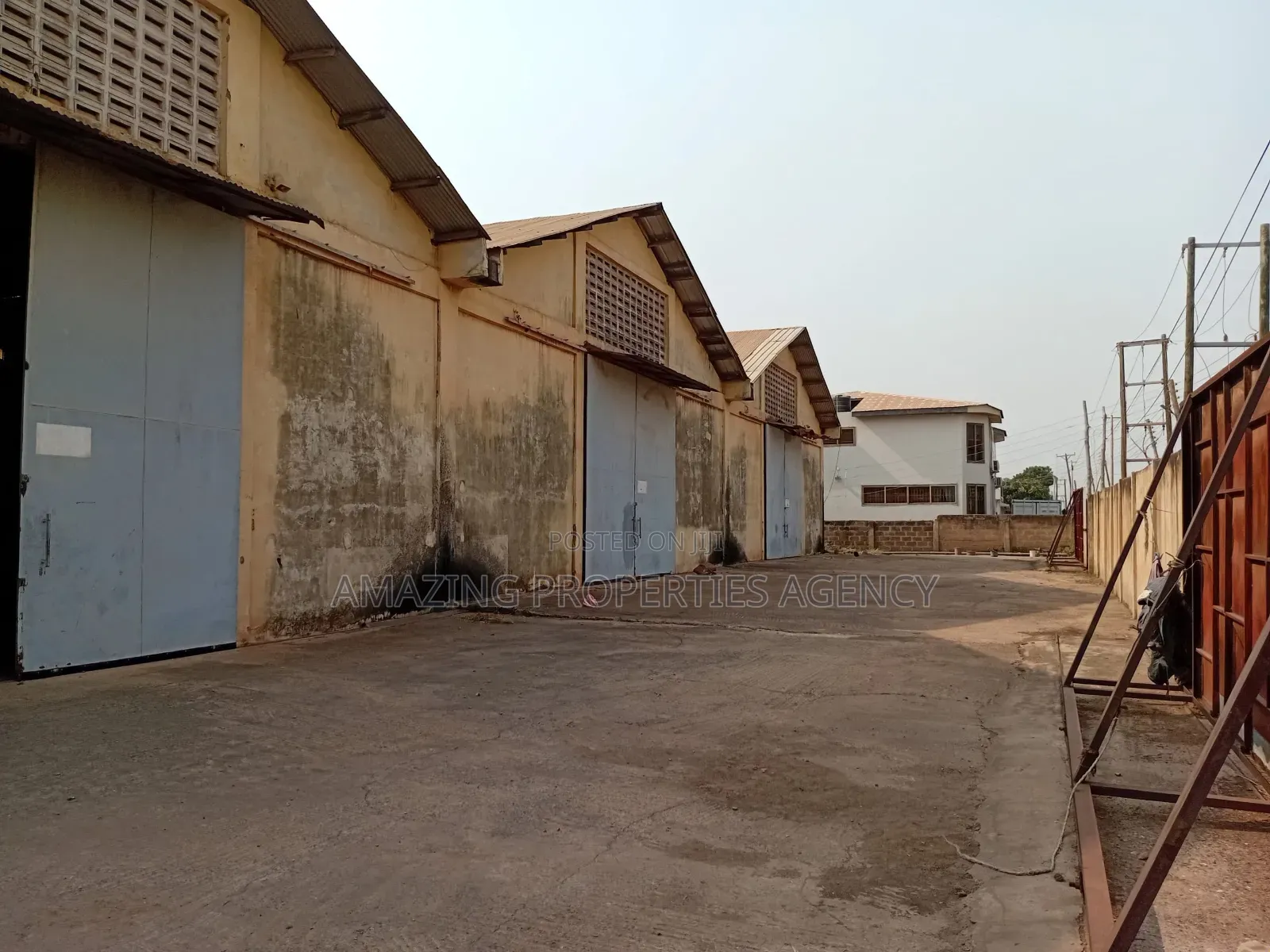 1500 SQM Warehouse Going for Rent in Tema Industrial Area in Tema Metropolitan