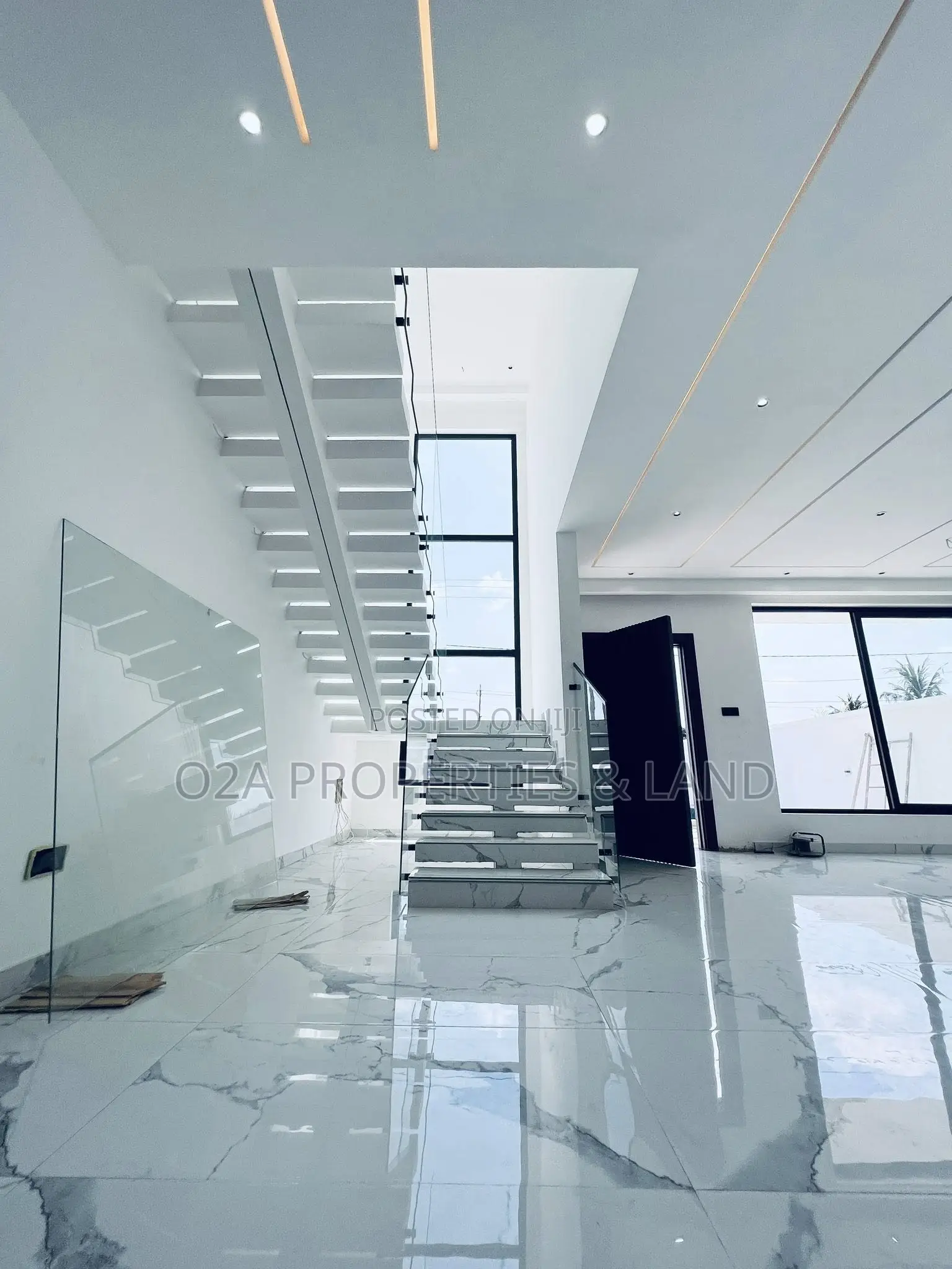 4bdrm House in Botwe, Lake Side Estate for sale in Lake Side Estate