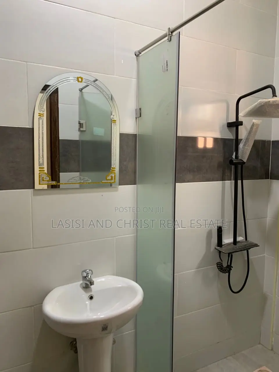 2bdrm Apartment in Lasisi And Christ, Amasaman for rent in Amasaman