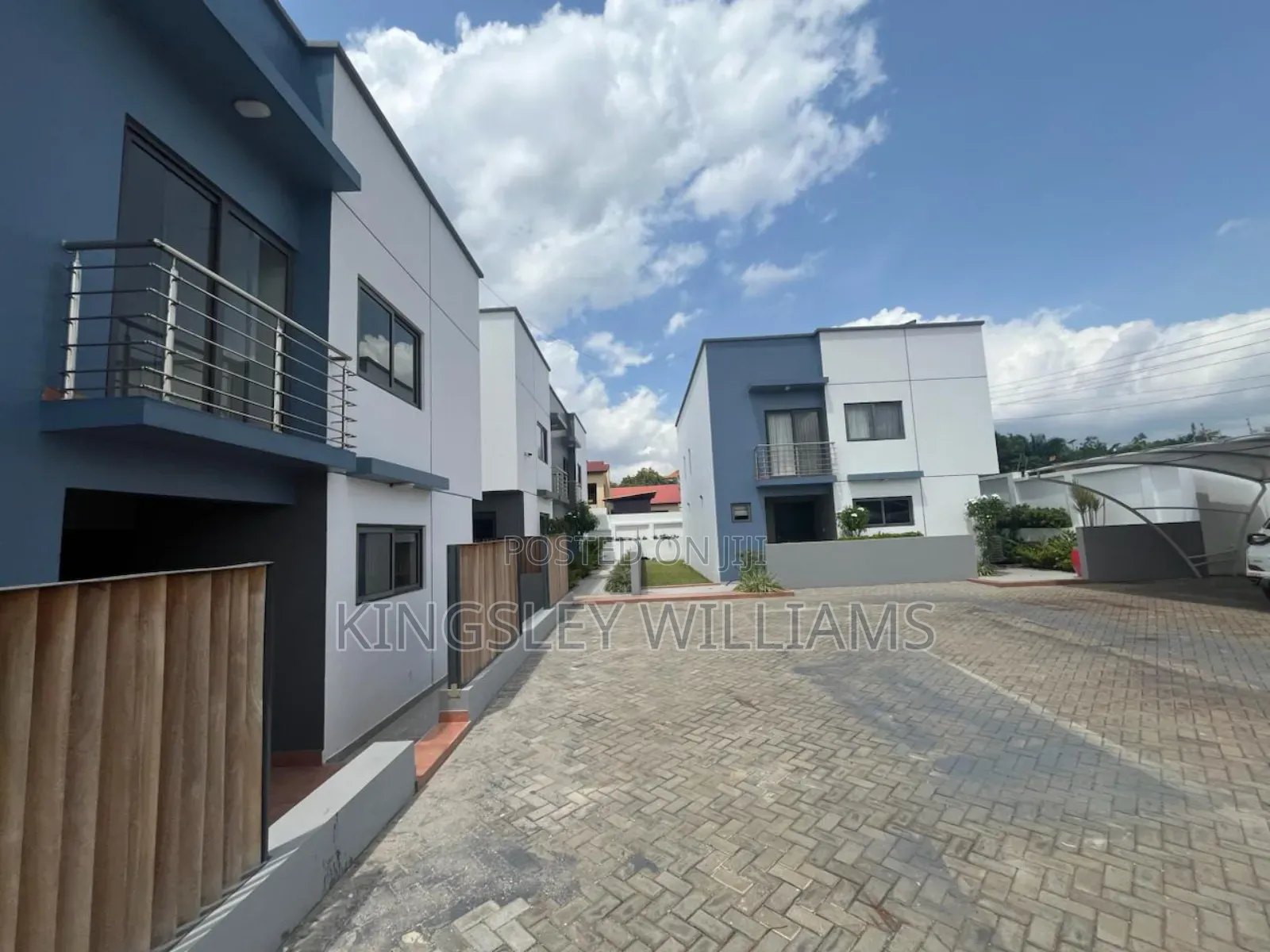 4bdrm House in North Legon for sale in North Legon