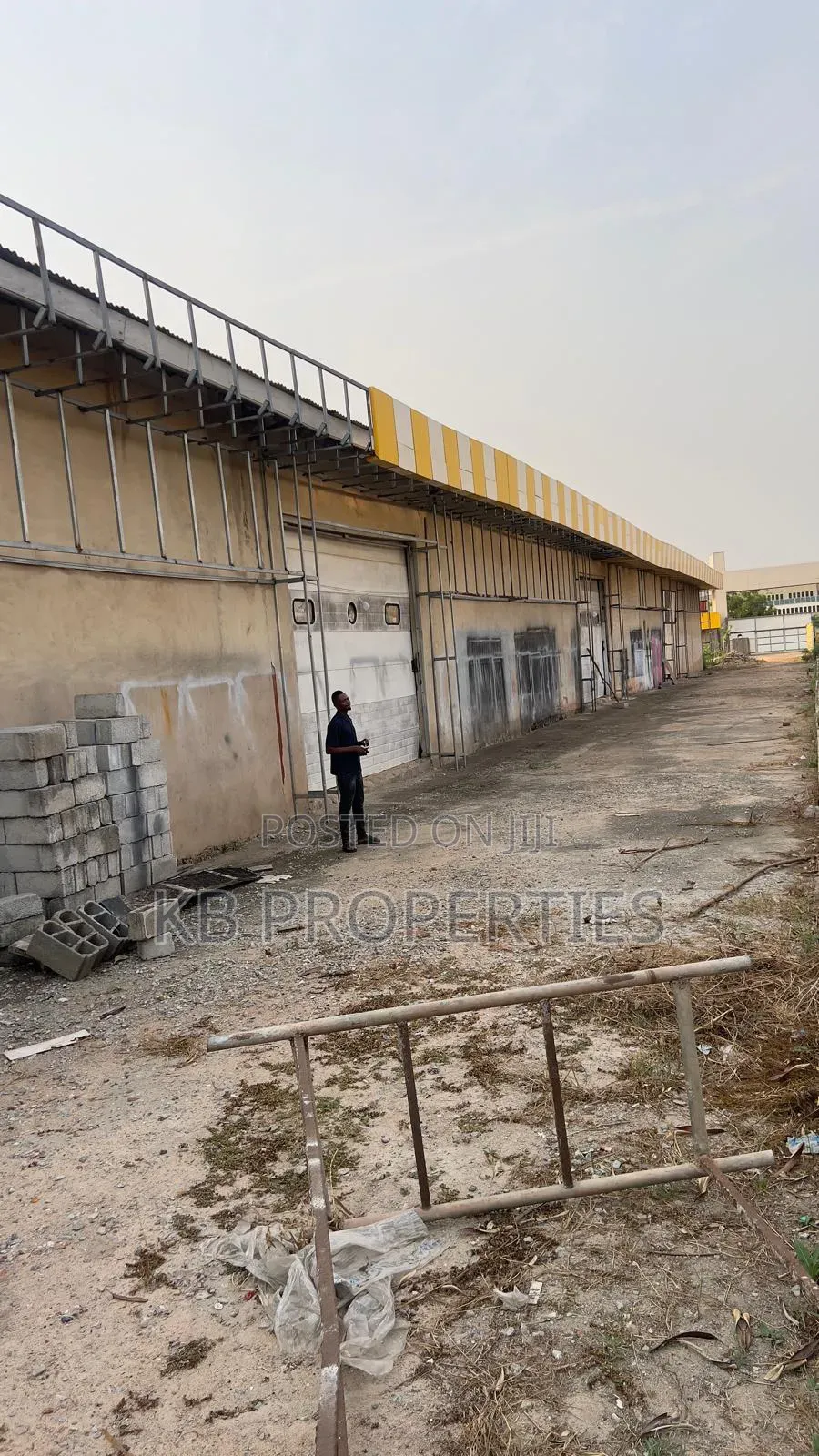 Warehouse for Sale in Spintex