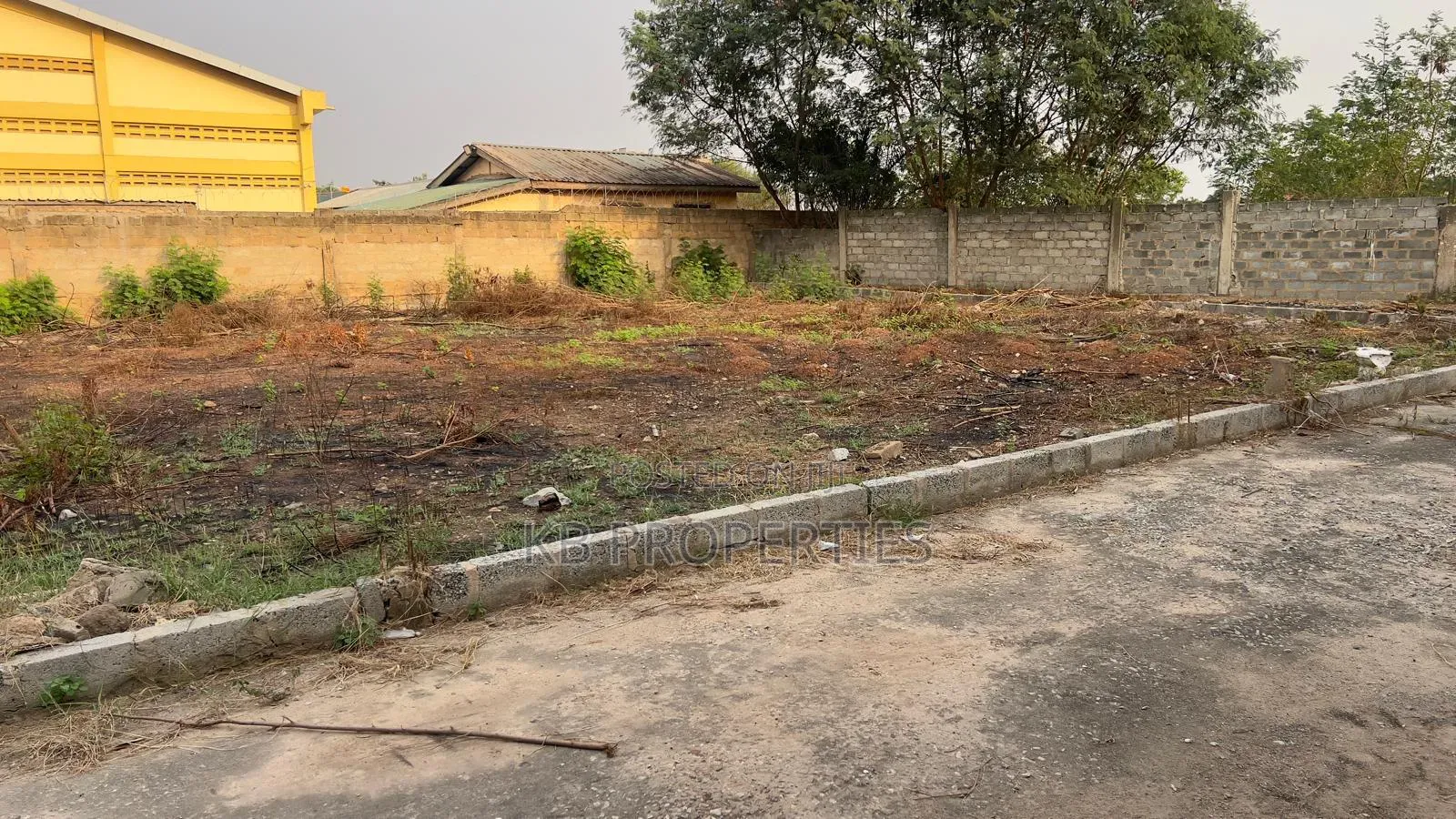 Warehouse for Sale in Spintex