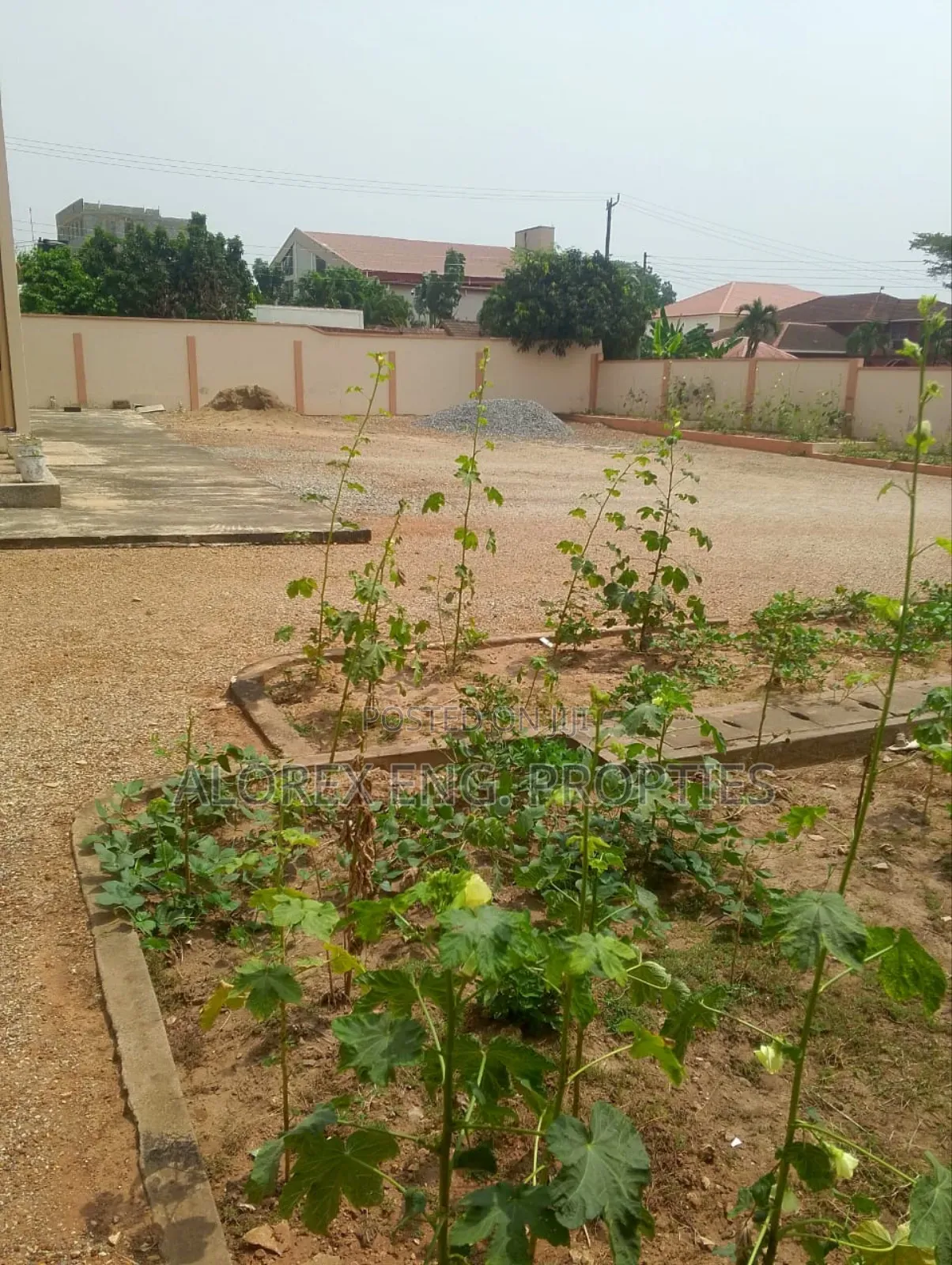 10bdrm House in $400,000, North Legon for sale in North Legon