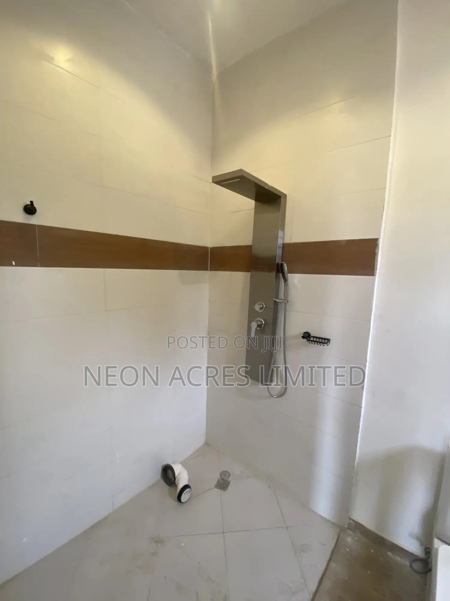 4bdrm House in Plamview Enclave, School Junction for sale in School Junction