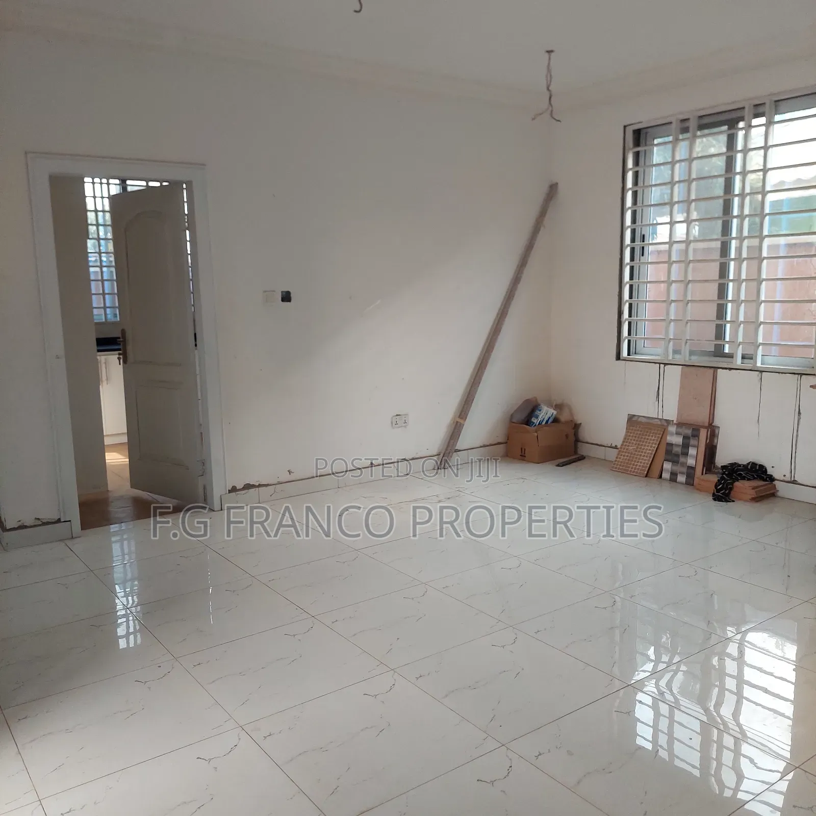 Warehouse With 4 Bedroom House for Sale at East Airport in Spintex