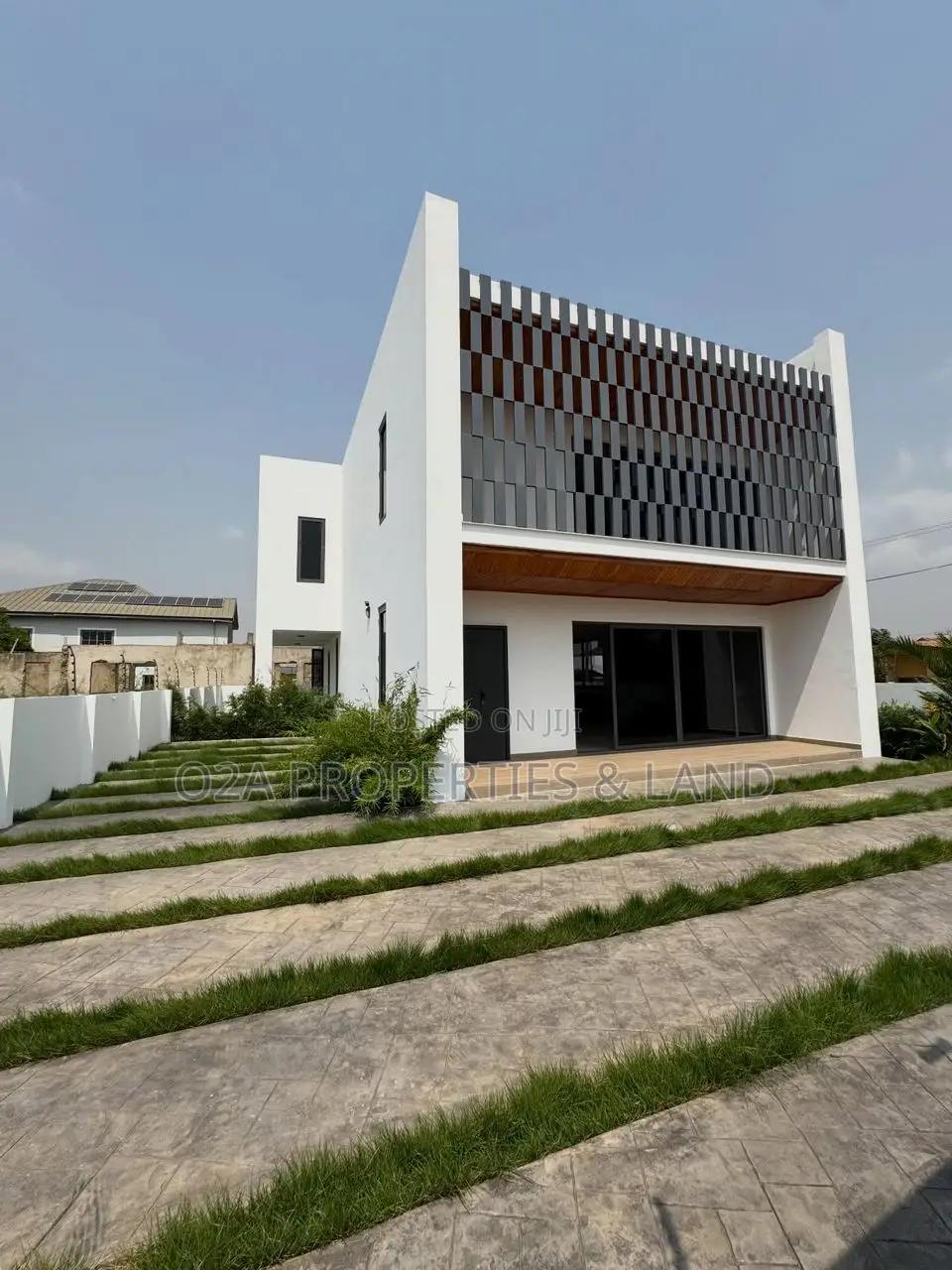3bdrm House in Ashaley Botwe, Lake Side Estate for sale in Lake Side Estate