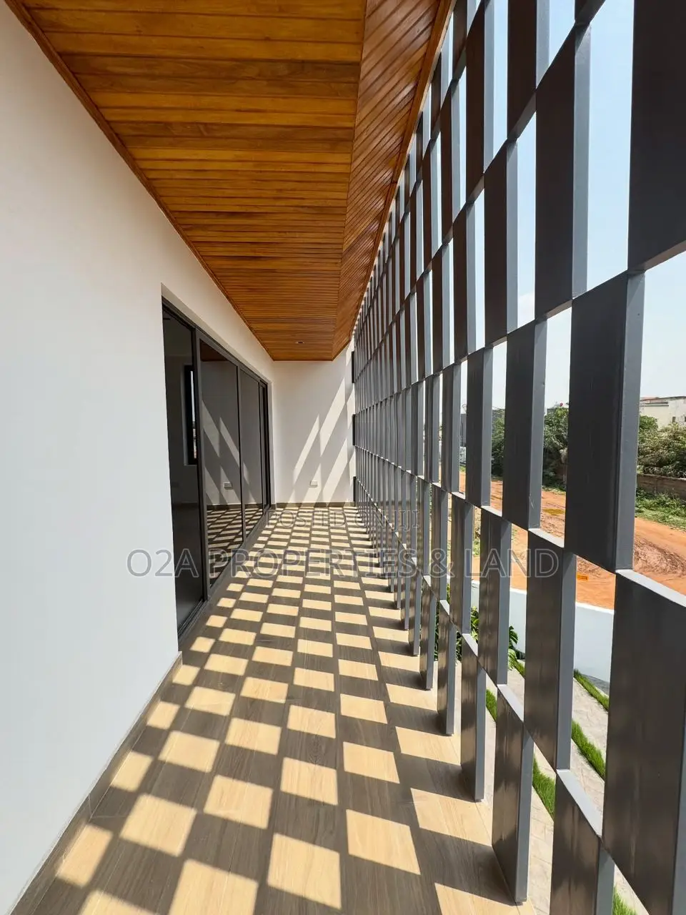 3bdrm House in Ashaley Botwe, Lake Side Estate for sale in Lake Side Estate