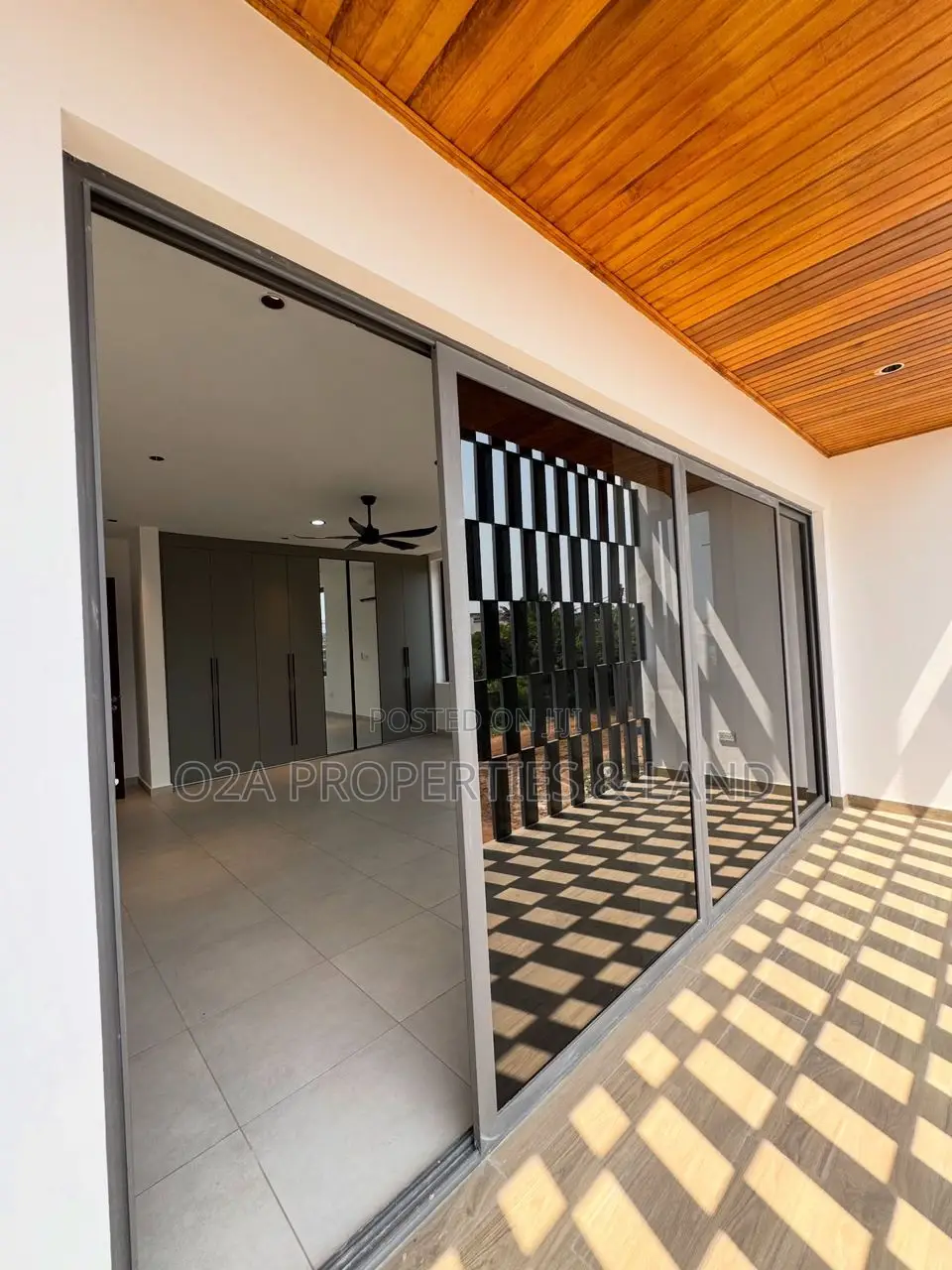 3bdrm House in Ashaley Botwe, Lake Side Estate for sale in Lake Side Estate