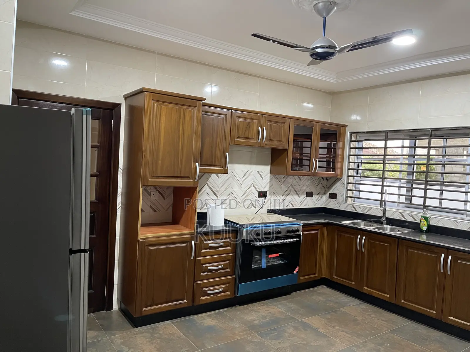 4bdrm House in Community 25 for rent in Community 25