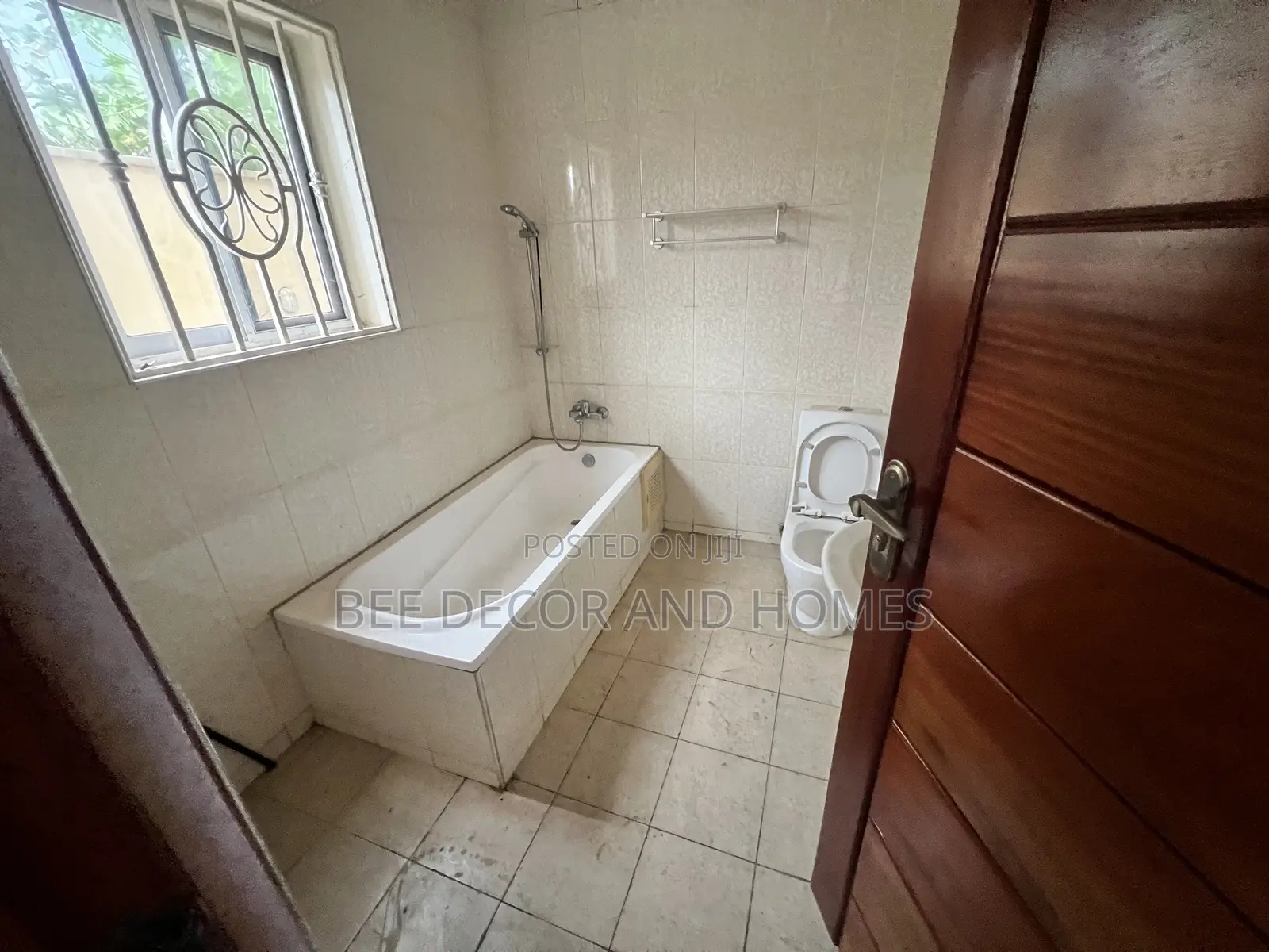 3bdrm Apartment in Bee Speed, West Legon for rent in West Legon