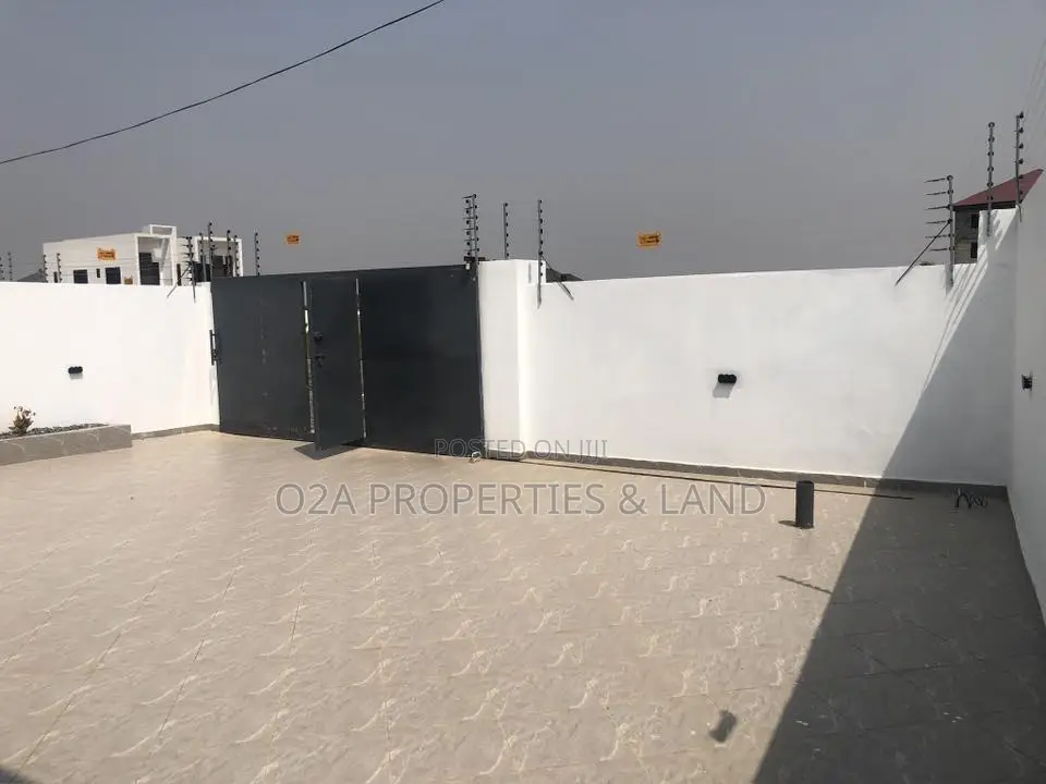 3bdrm House in Katamanso, Lake Side Estate for sale in Lake Side Estate
