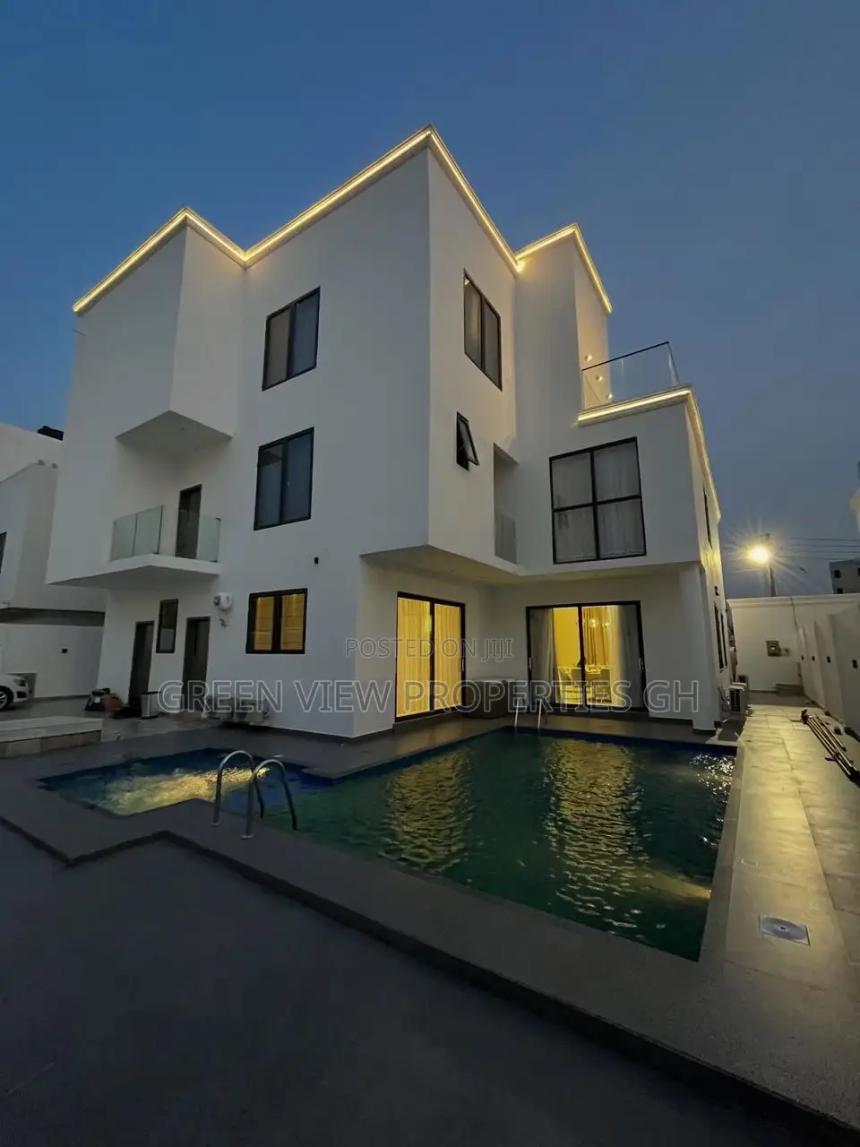 Furnished 4bdrm Duplex in East Legon for sale in East Legon