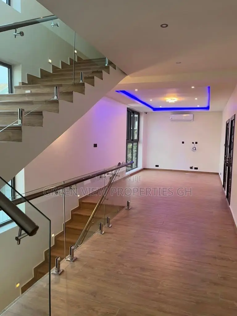 Furnished 5bdrm Mansion in Cantonments for sale in Cantonments