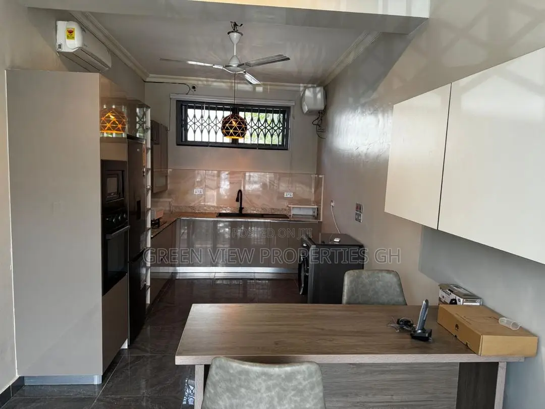 Furnished 5bdrm Mansion in Cantonments for sale in Cantonments