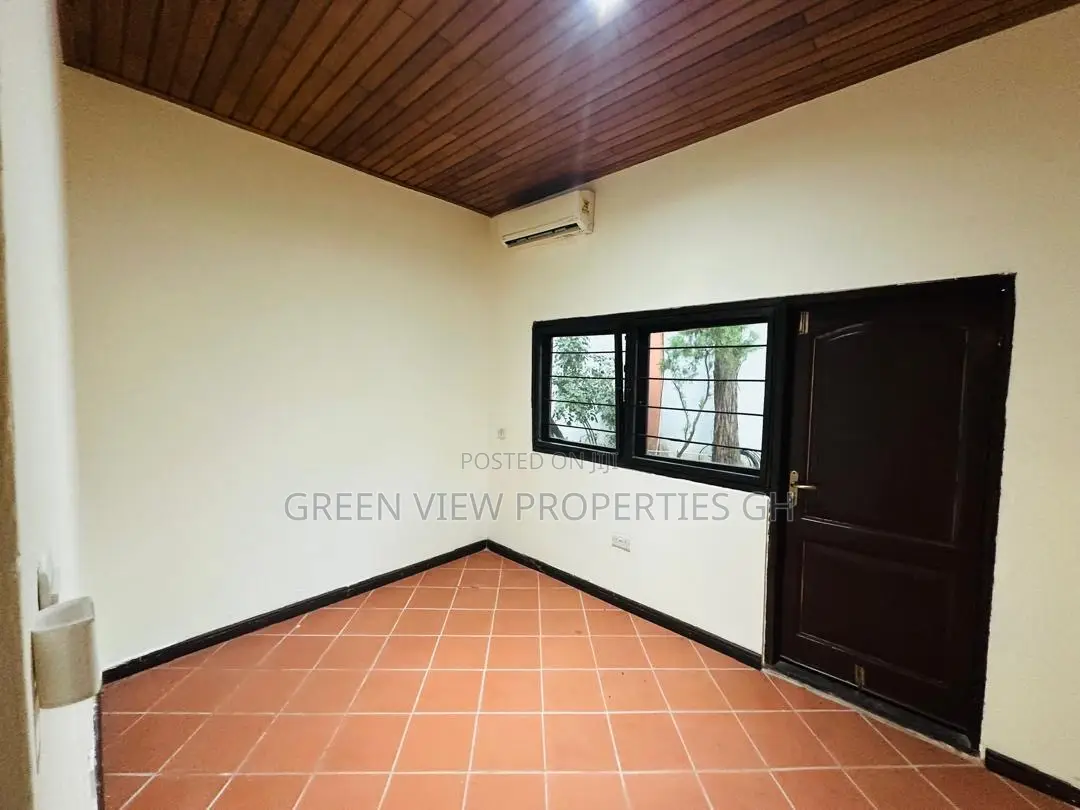 Furnished 4bdrm Duplex in Cantonments for sale in Cantonments