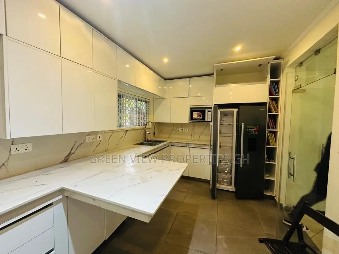 Furnished 4bdrm Duplex in Cantonments for sale in Cantonments