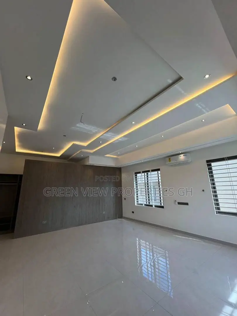 Furnished 5bdrm Duplex in East Legon for sale in East Legon
