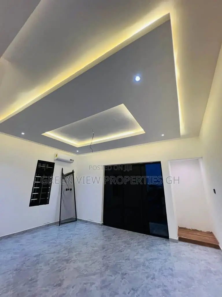 Furnished 4bdrm Duplex in Abokobi for sale in Abokobi