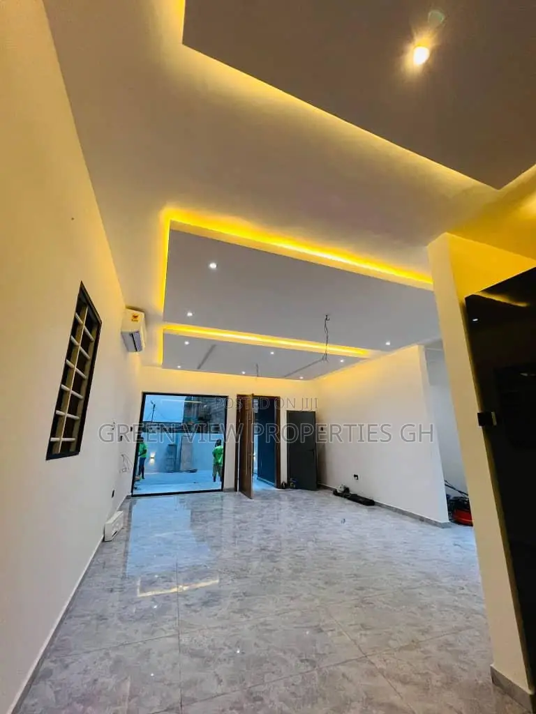 Furnished 4bdrm Duplex in Abokobi for sale in Abokobi