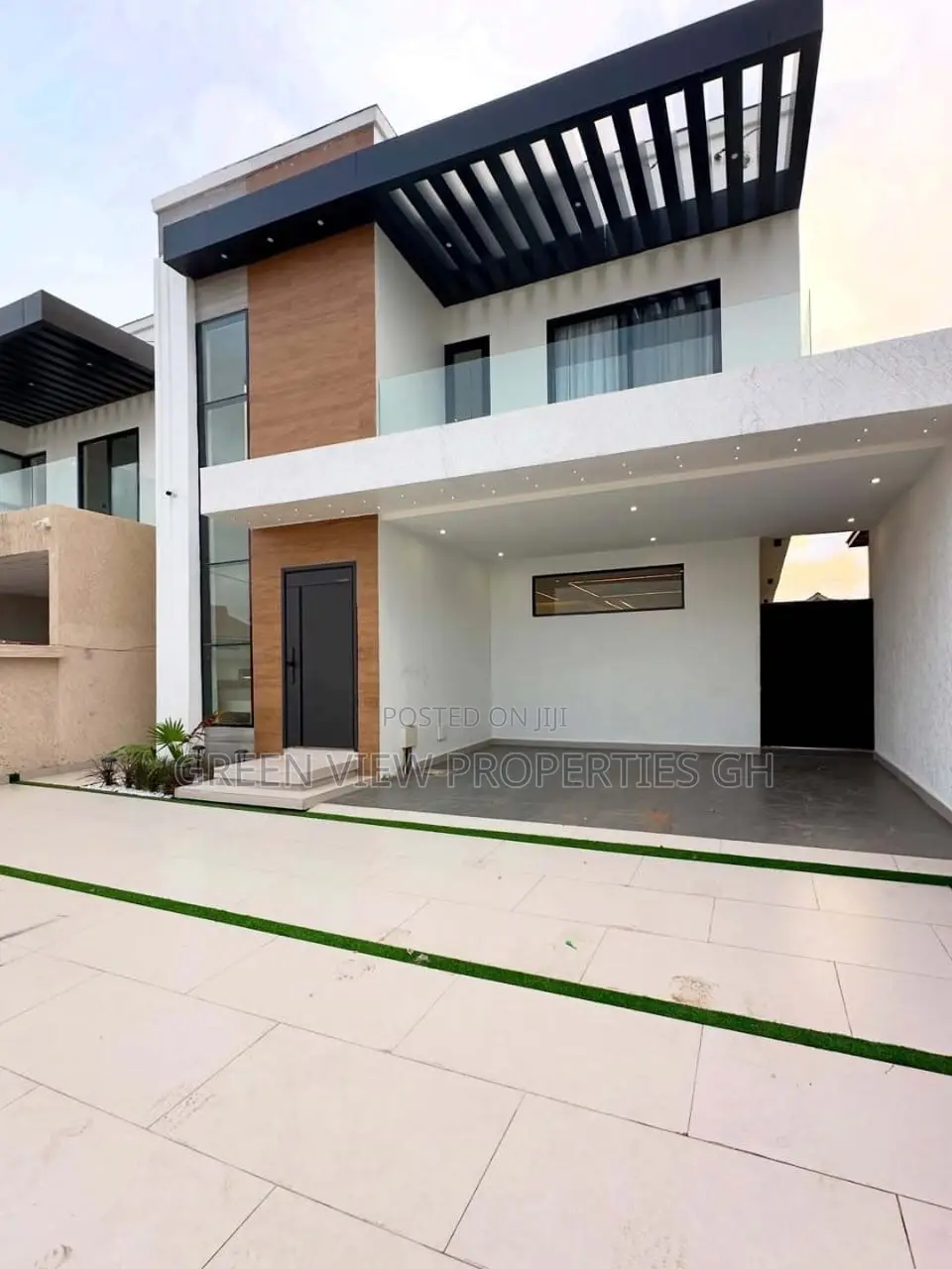 Furnished 4bdrm Mansion in East Legon for sale in East Legon
