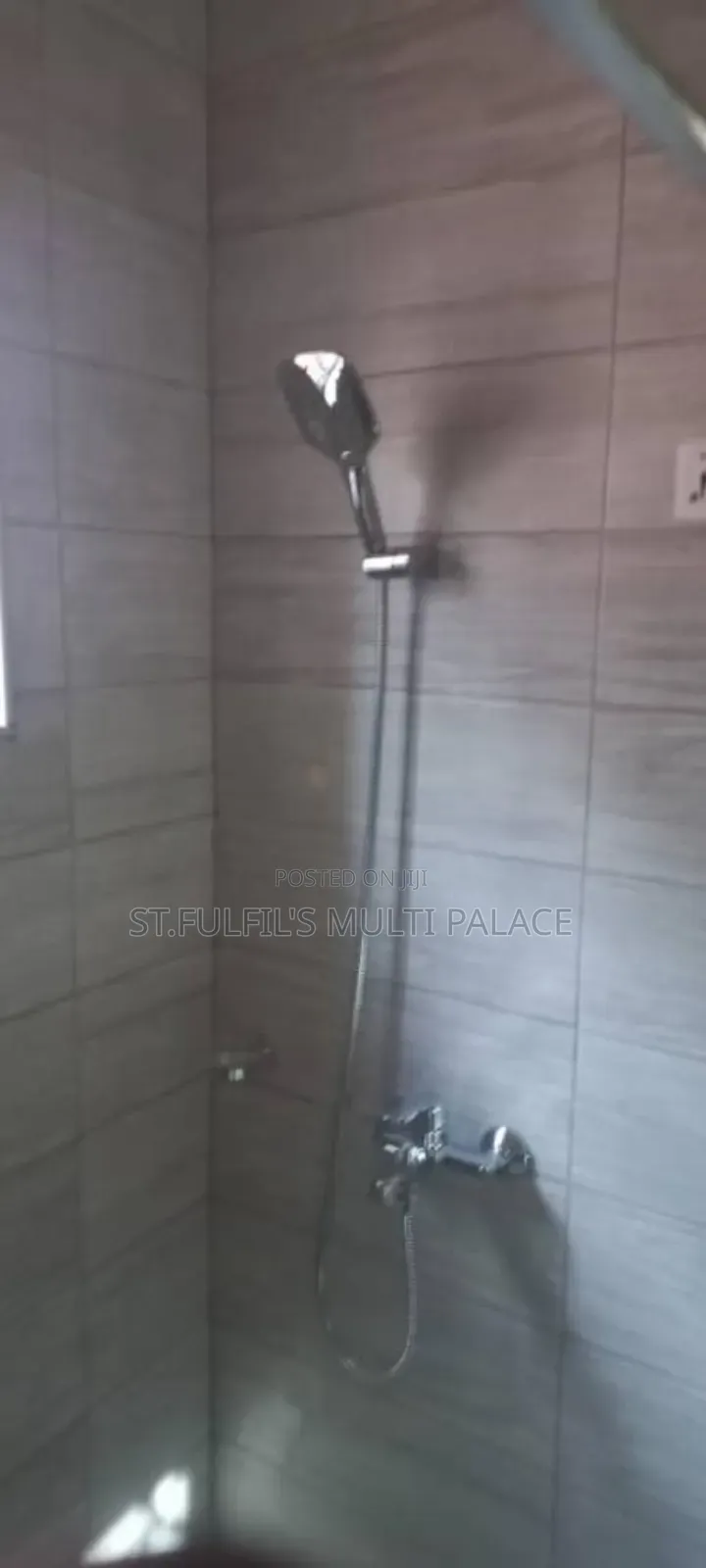 3bdrm House in Lakeside, Ashaley Botwe for rent in Ashaley Botwe