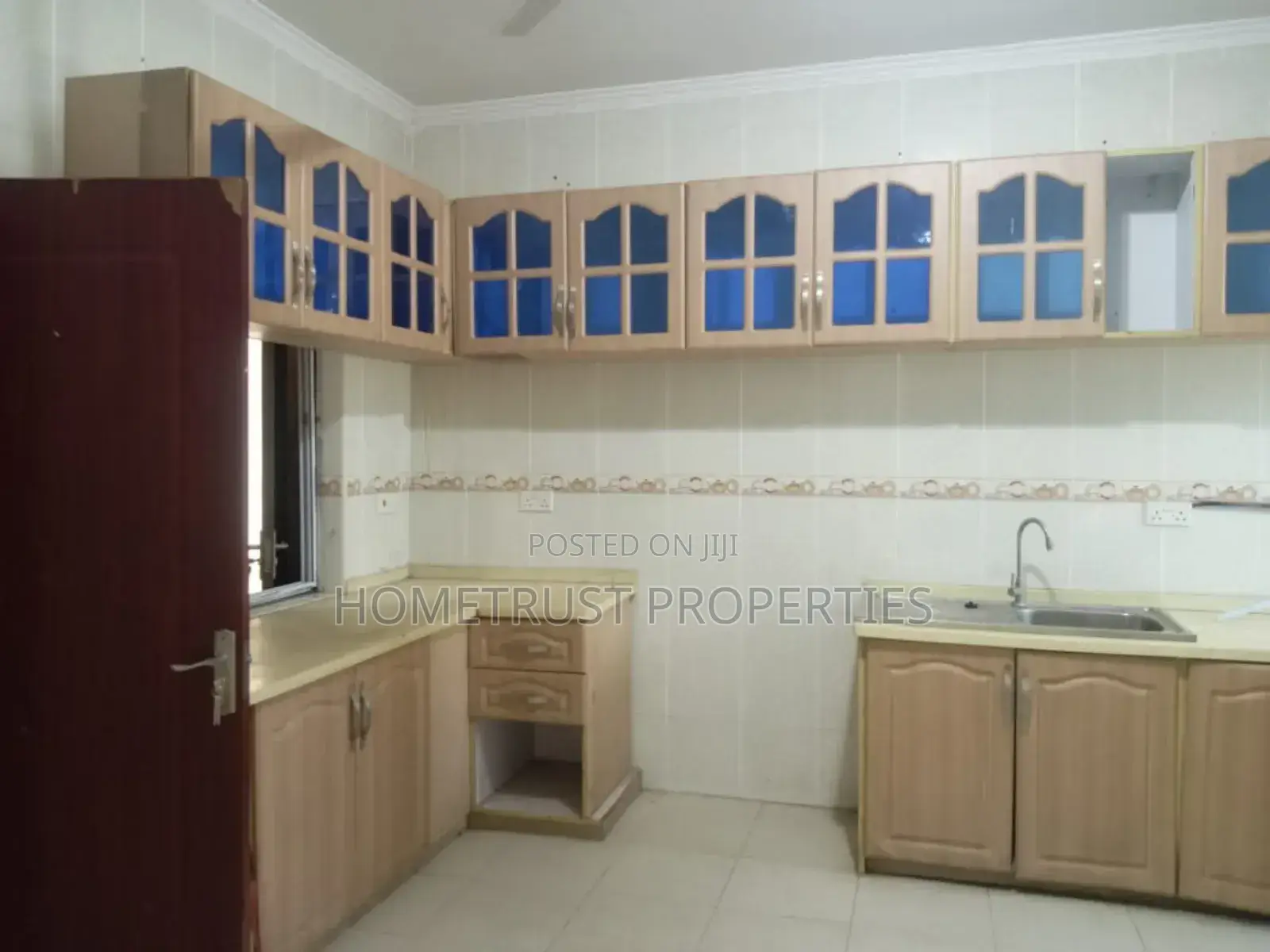 6bdrm House in Hometrust Properties, Amasaman for sale in Amasaman