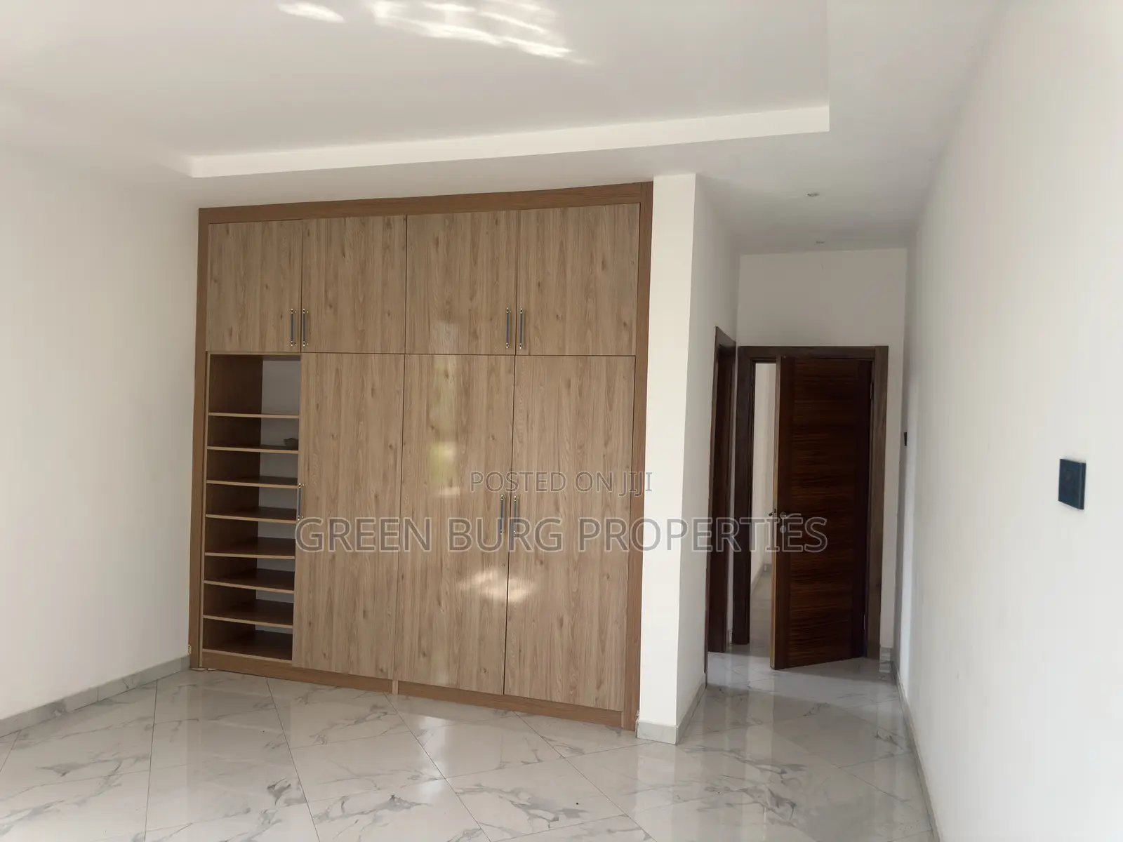 5bdrm House in Green, East Legon for rent in East Legon